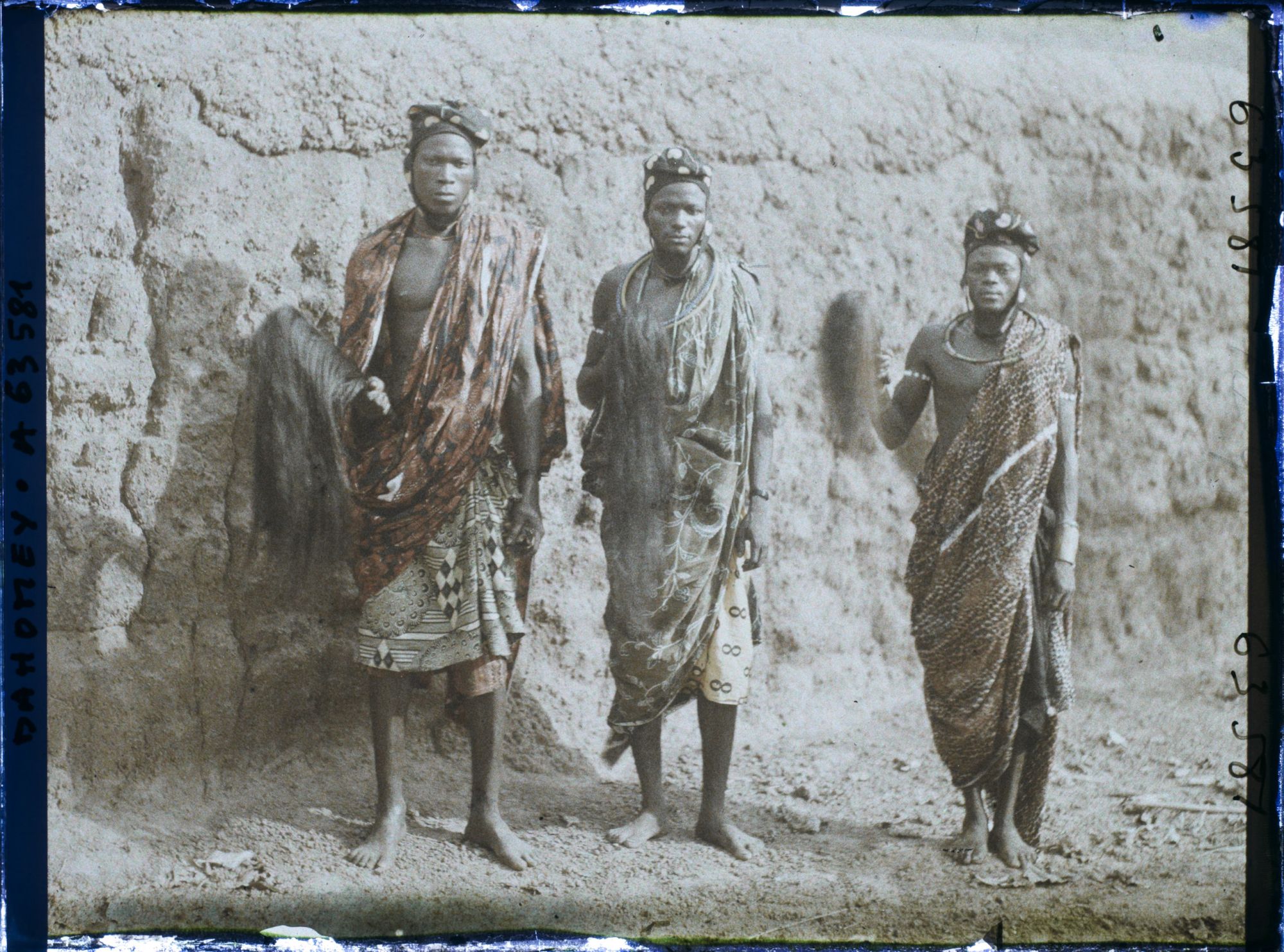 Image représentant Trois féticheurs de Zomadonou