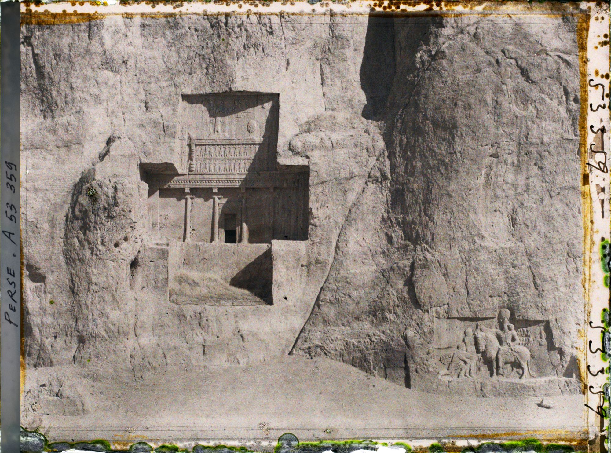 Image représentant Tombeau de d'Artaxerxès Ier