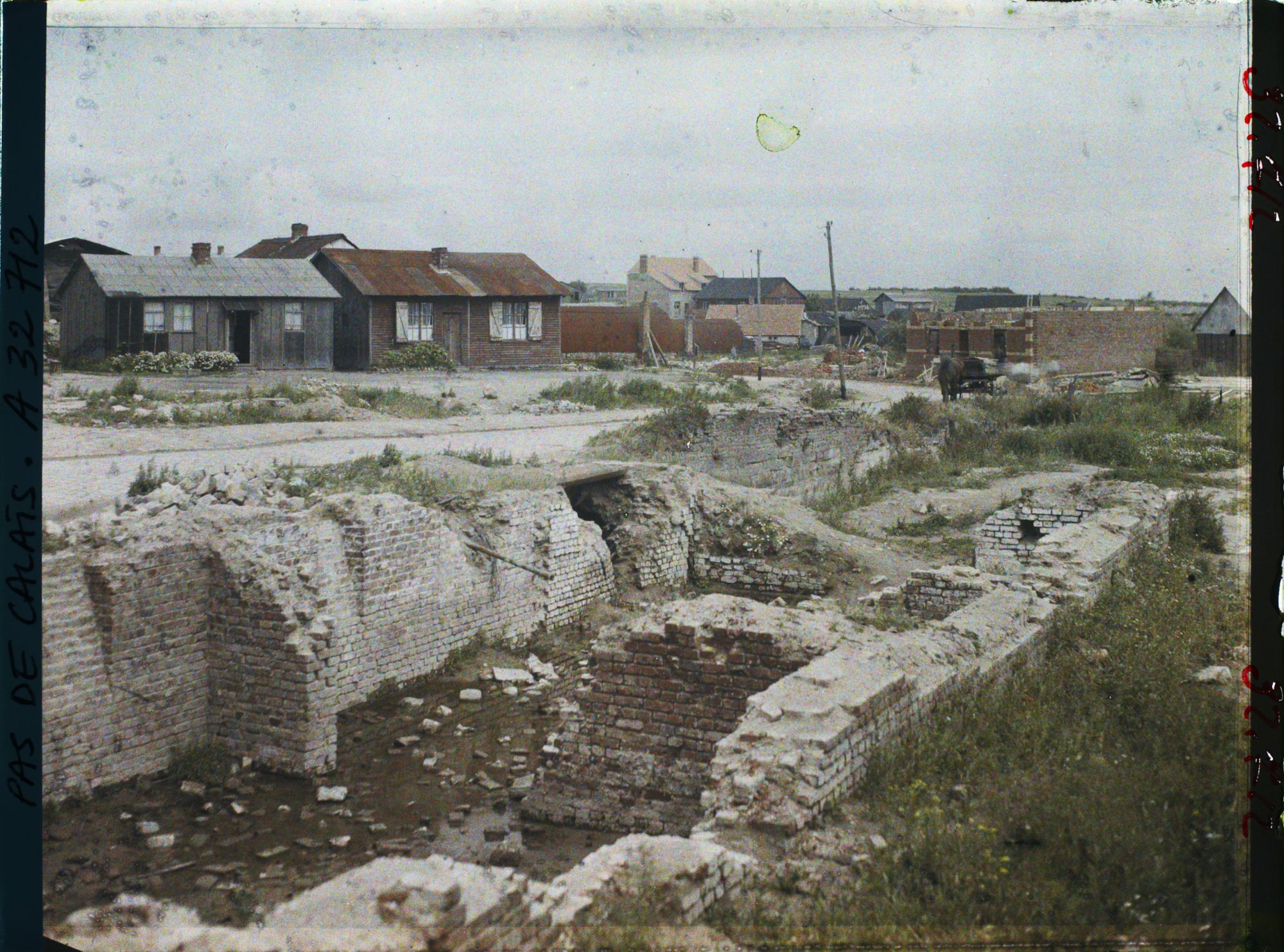 Image représentant France, Souchez, Ruines et reconstructions