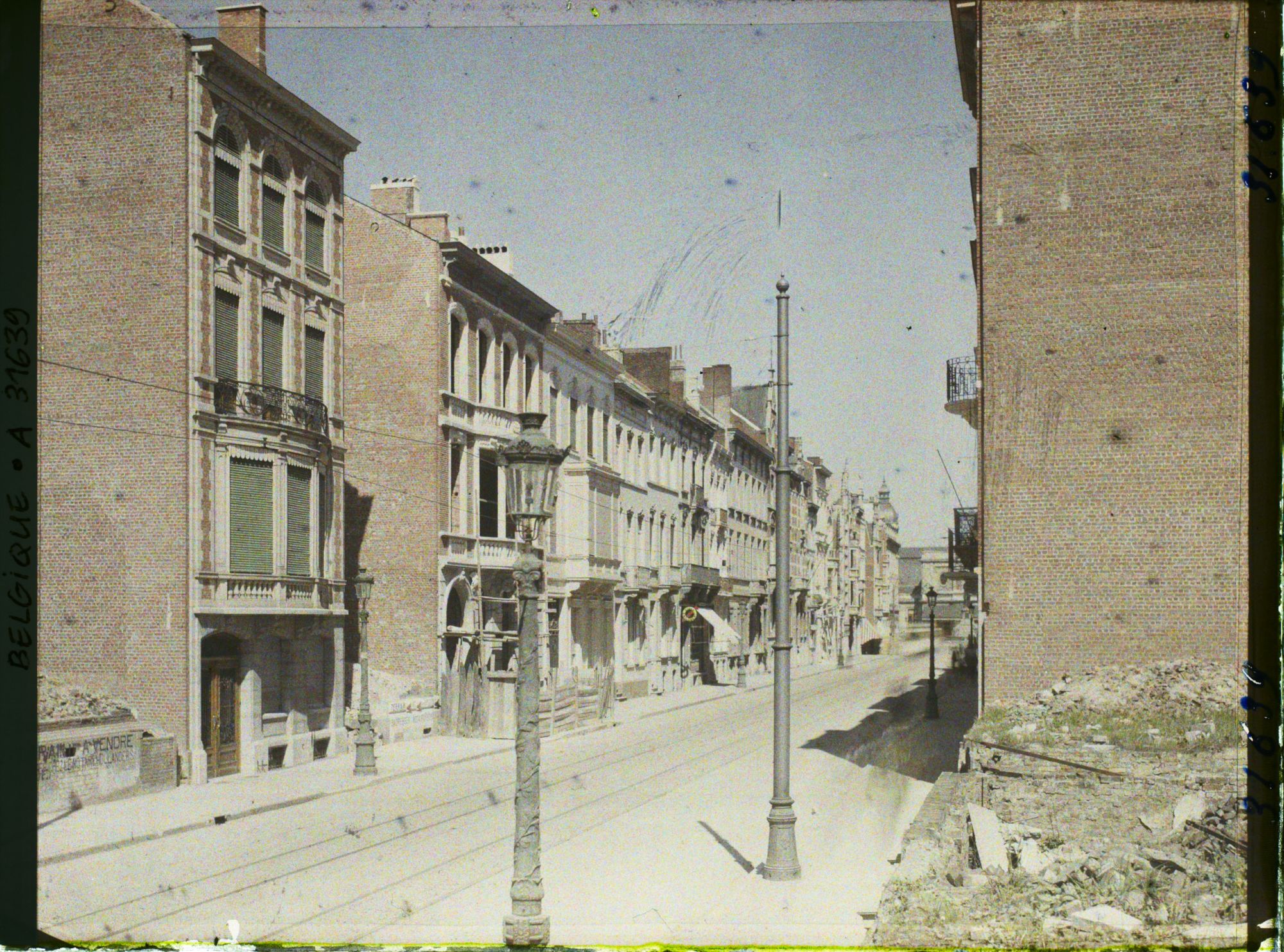 Image représentant Belgique, Louvain, La Rue des Alliés reconstruite vers la Gare