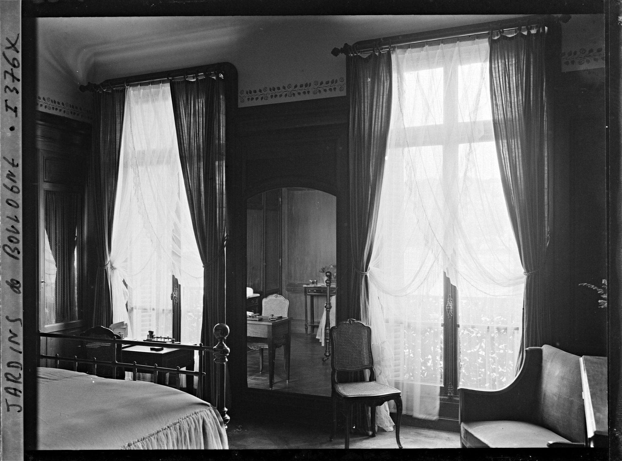 Image représentant Une chambre dans la maison d'Albert Kahn