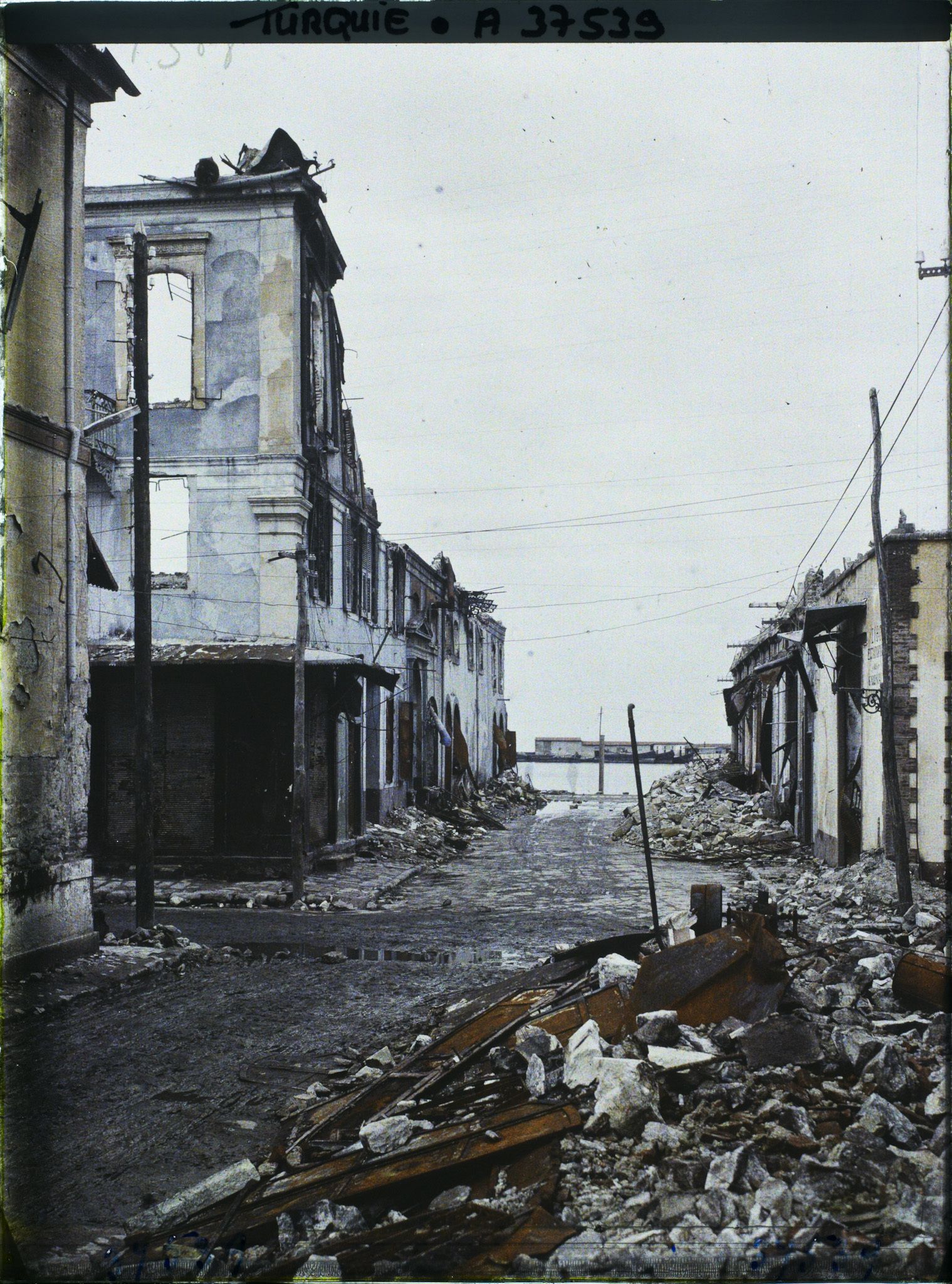 Image représentant Turquie, Smyrne, Un aspect de la Rue Parallèle