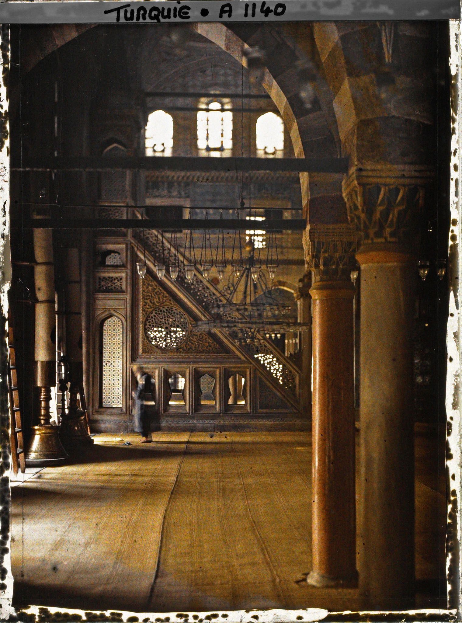 Image représentant Vue du minbar (chaire) de Sultan Ahmet Camii ("mosquée du Sultan-Ahmet" communément appelée "mosquée Bleue")