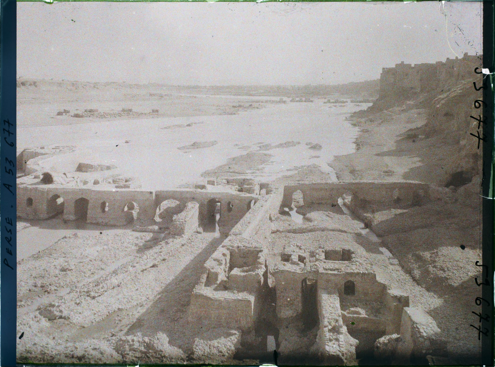 Image représentant Vestiges du grand pont sassanide (vers 260) ou "pont romain" sur la rivière Dez