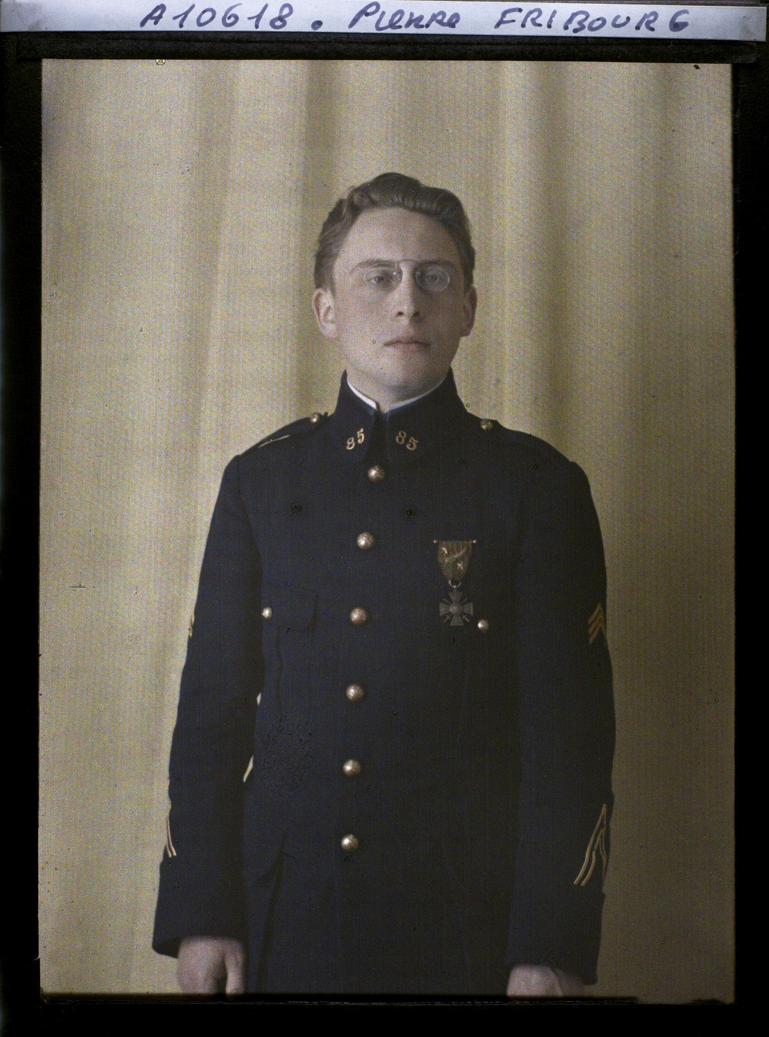 Image représentant Monsieur  https://musee-albert-kahn.s-museum.fr/home/NWQ2OTAwYzNmYjZlZTk1ZWQwODJmMjY4L2dlbmVyaWMtbm90aWNlLXRhYi9hdXRob3JpdHkvNjE3YTc5ZjVjZjhiODk2OGIzMzM3ZDIx/5d6900c3fb6ee95ed082f268/generic-notice-tab/authority/617a79ebcf8b8968b3336d70 Pierre Fribourg