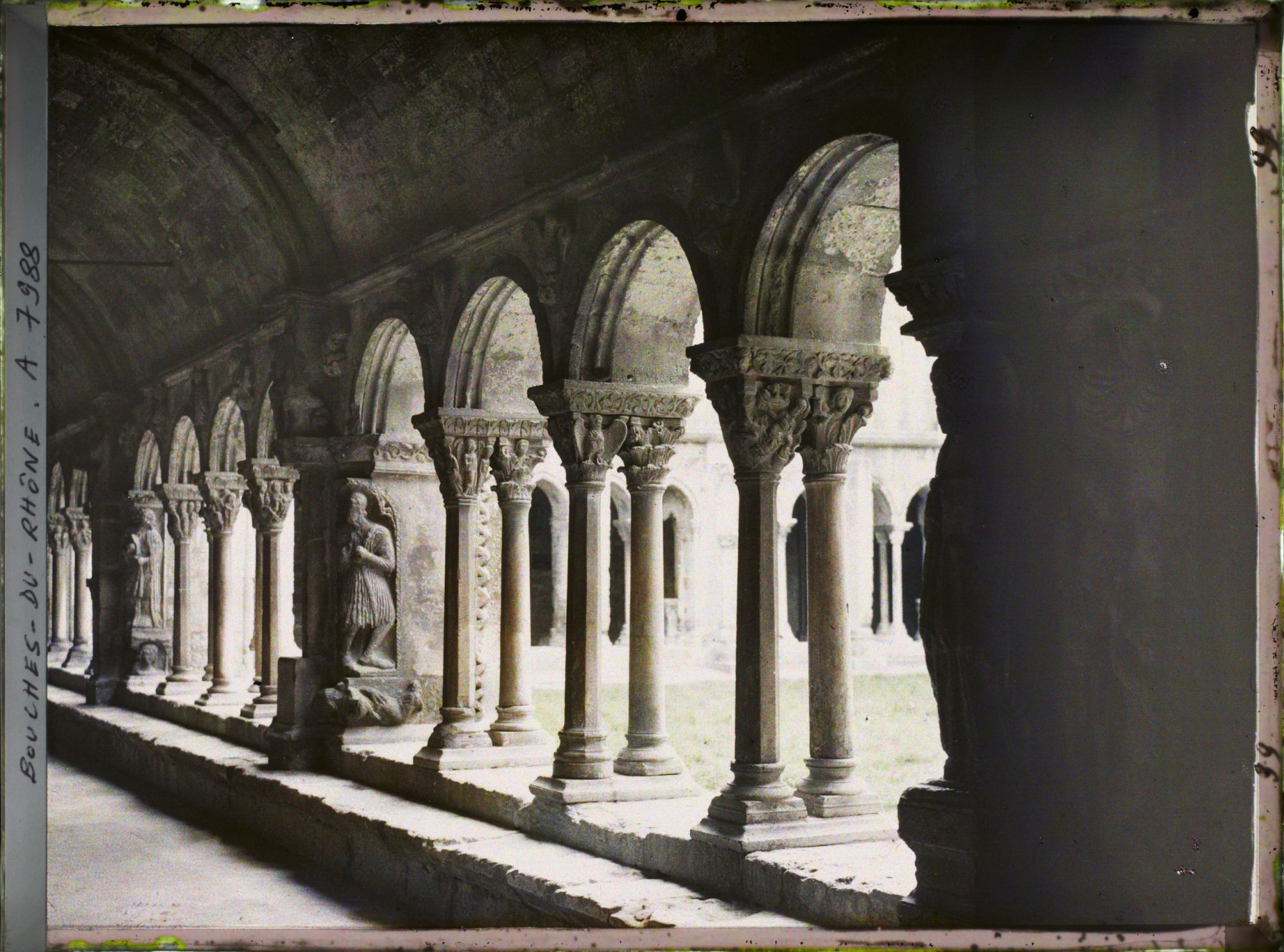 Image représentant Le cloître de Saint-Trophime