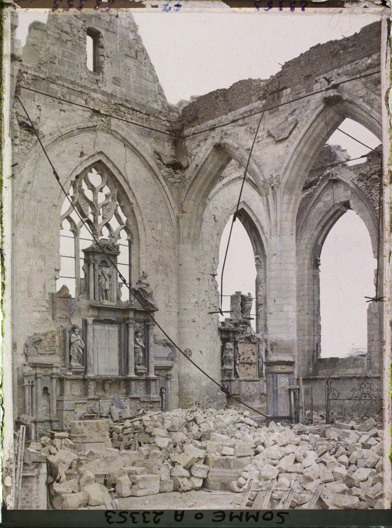Image représentant France, Péronne, Eglise St Jean ; le Maitre - Autel