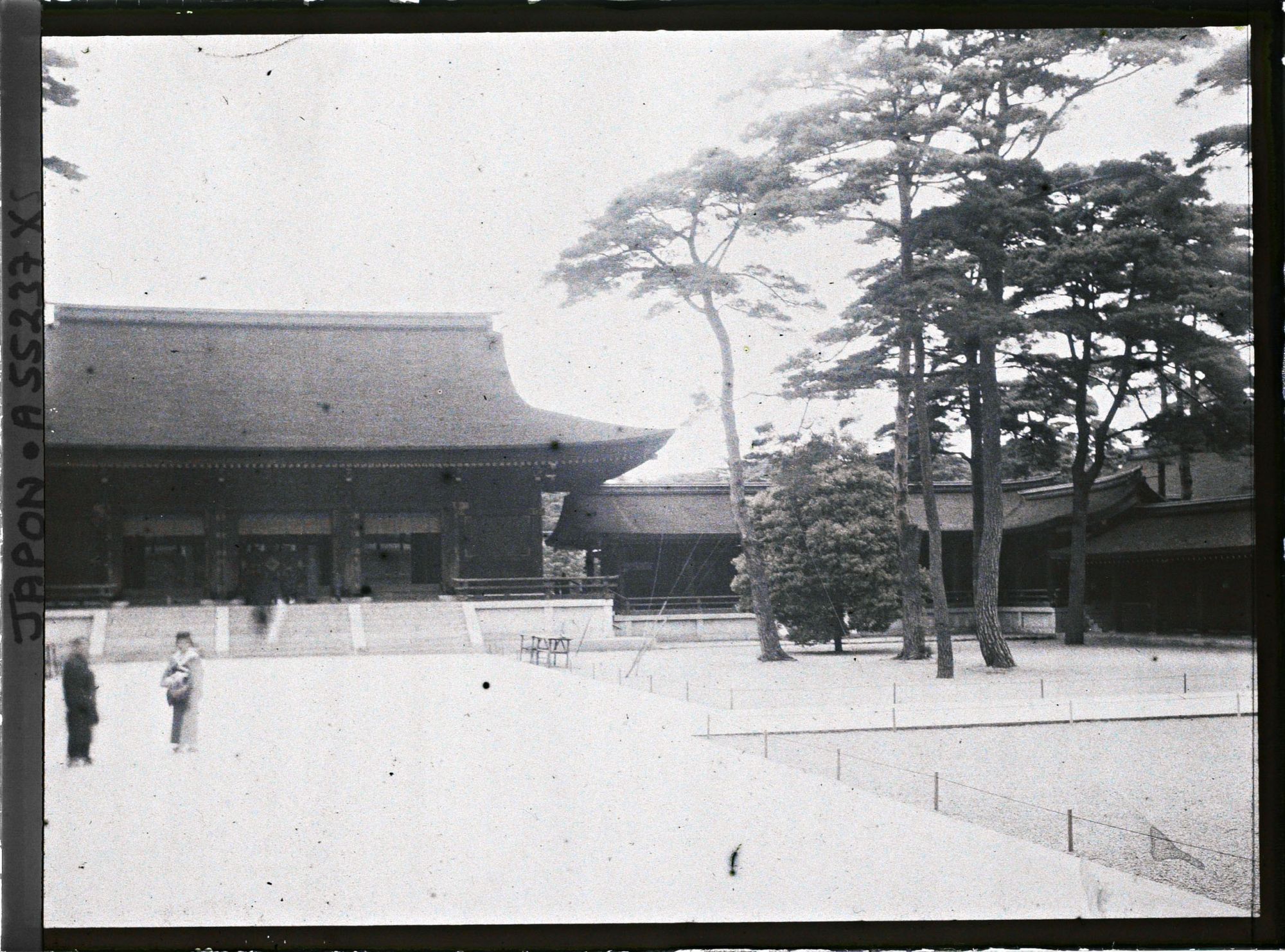Image représentant Meiji-jingû (sanctuaire funéraire de l'empereur Meiji)