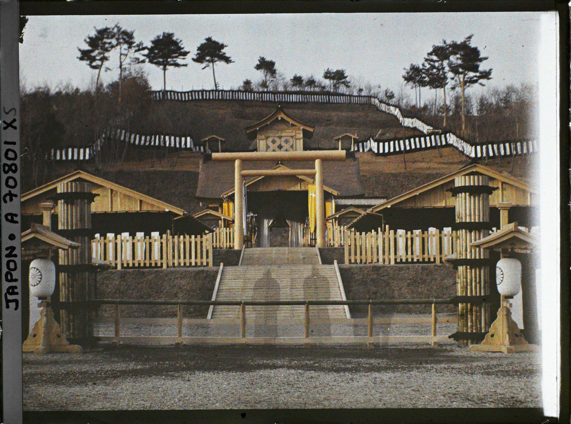 Image représentant Funérailles de l'Empereur Taishô-Tennô (Yoshihito), Tama Goryo (mausolée de Tama)