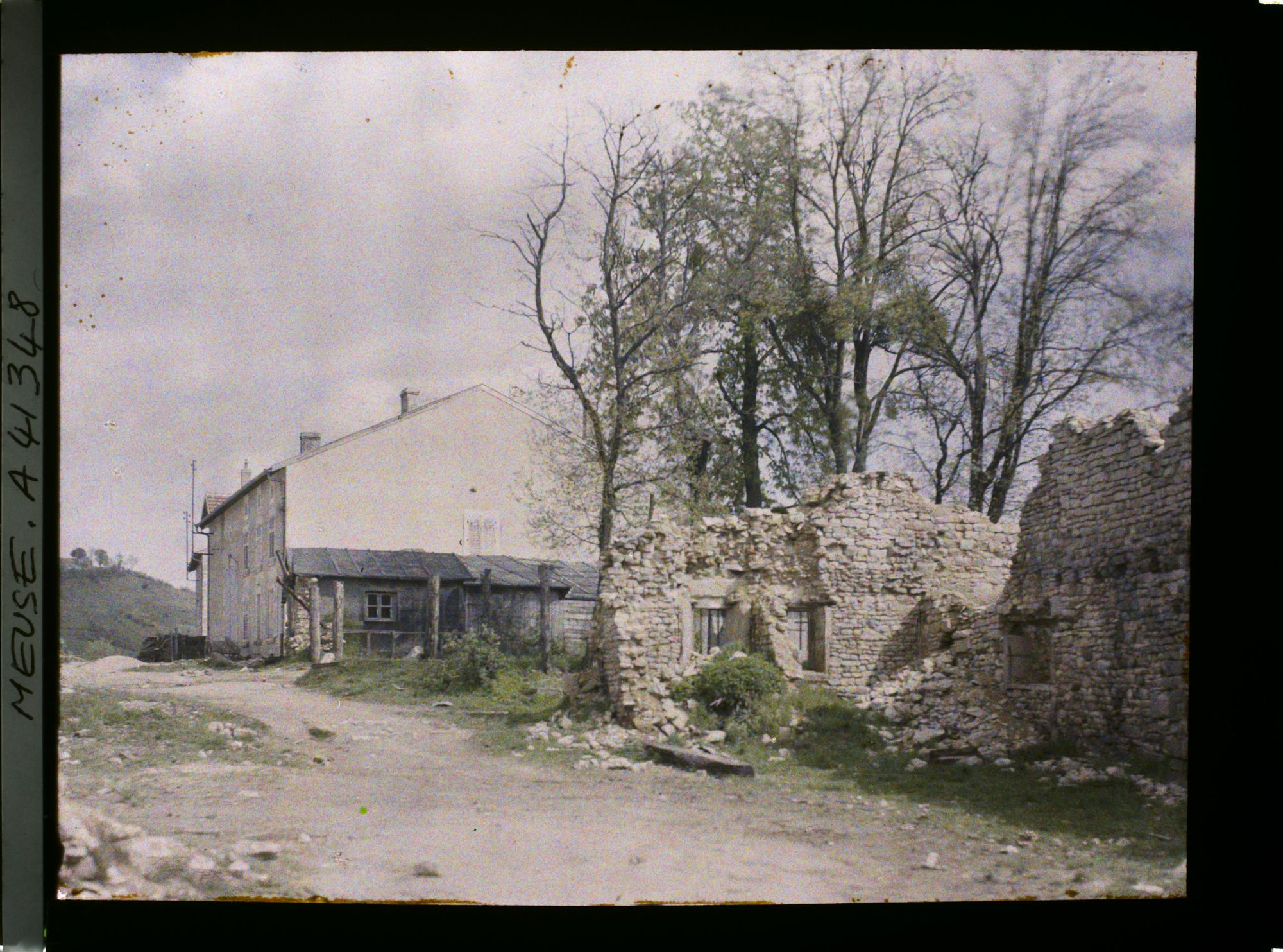 Image représentant France, Vigneulles (Woëvre), Ruines et Reconstructions