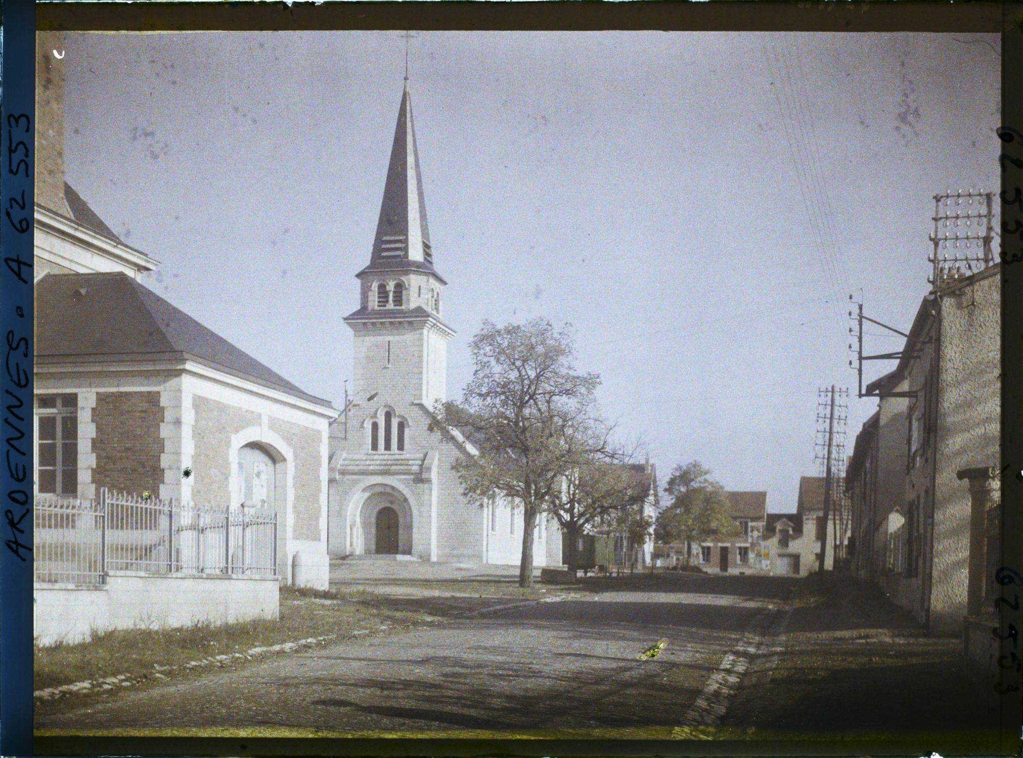 Image représentant France, Monthois, Route de Maure