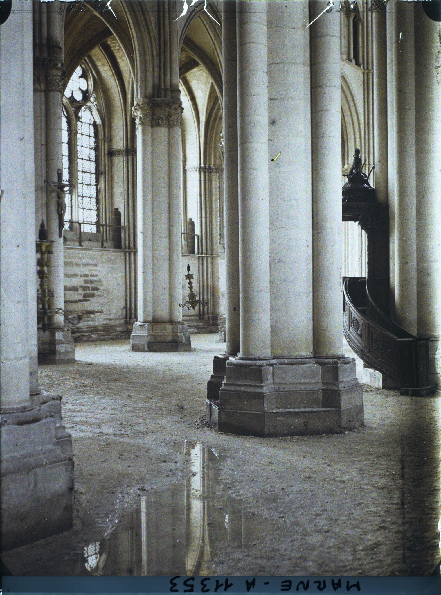 Image représentant Intérieur de la cathédrale
