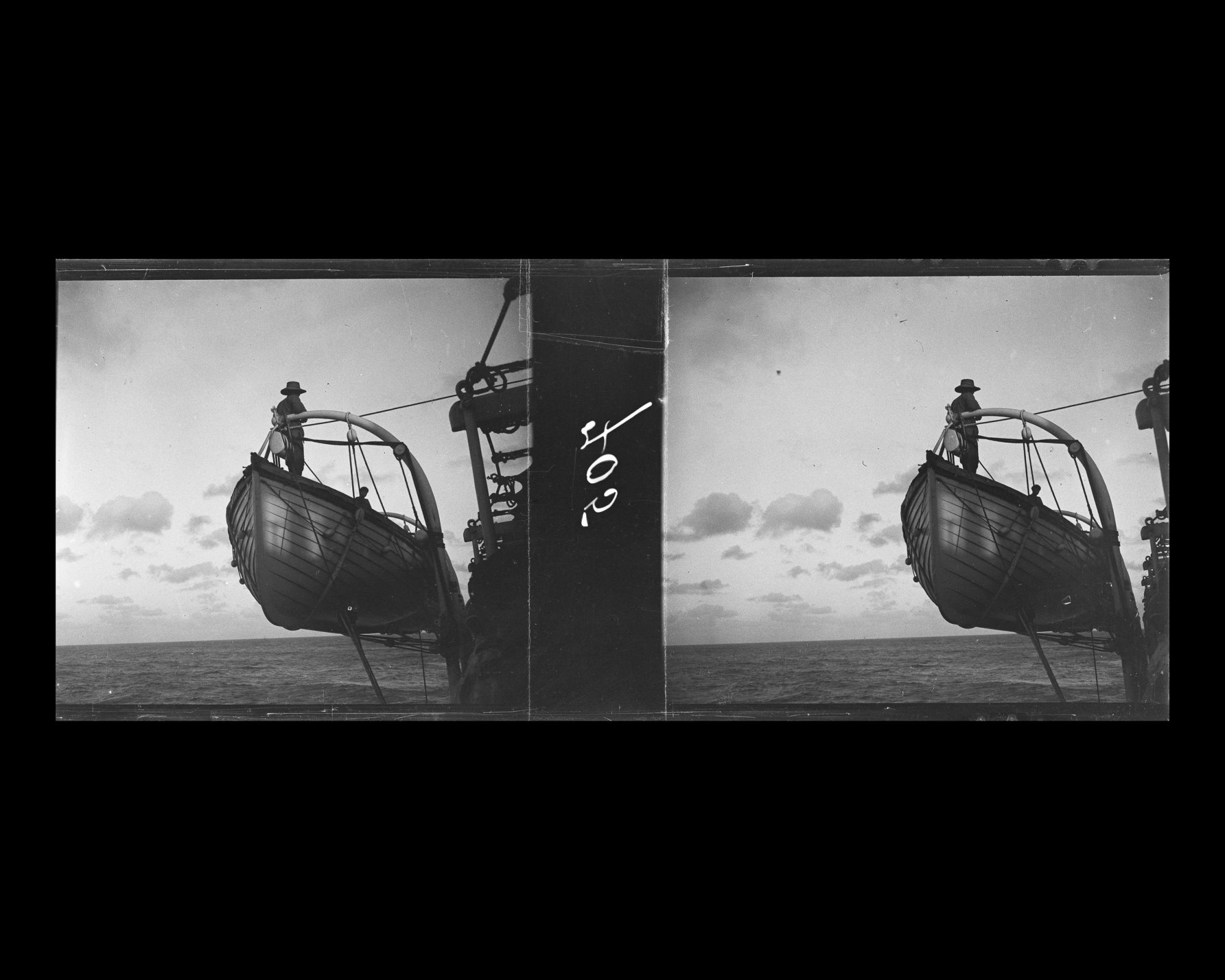 Image représentant Manoeuvres de l'équipage en cas d'incendie