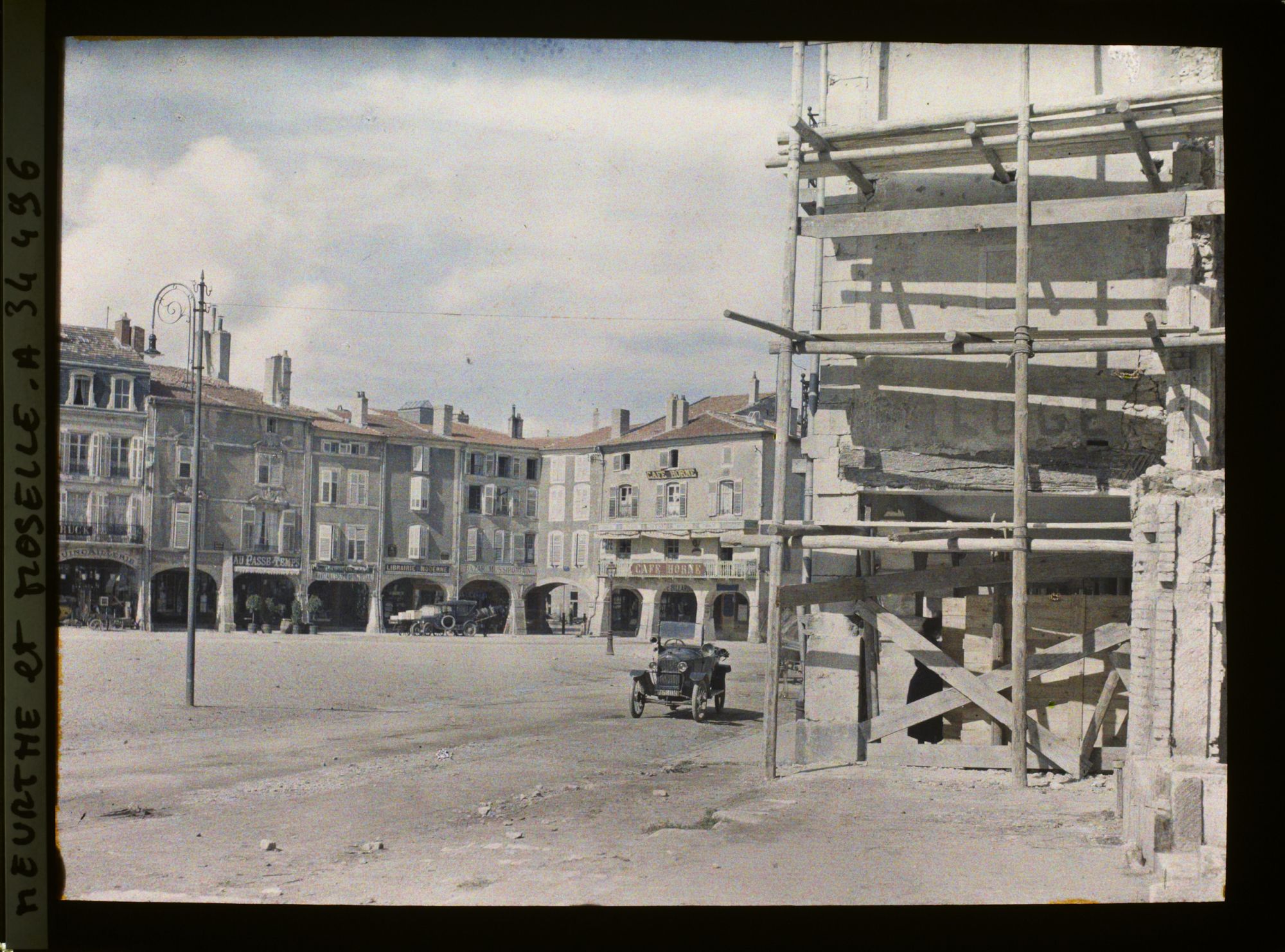 Image représentant France, Pont à Mousson, Reconstructions place du Roch