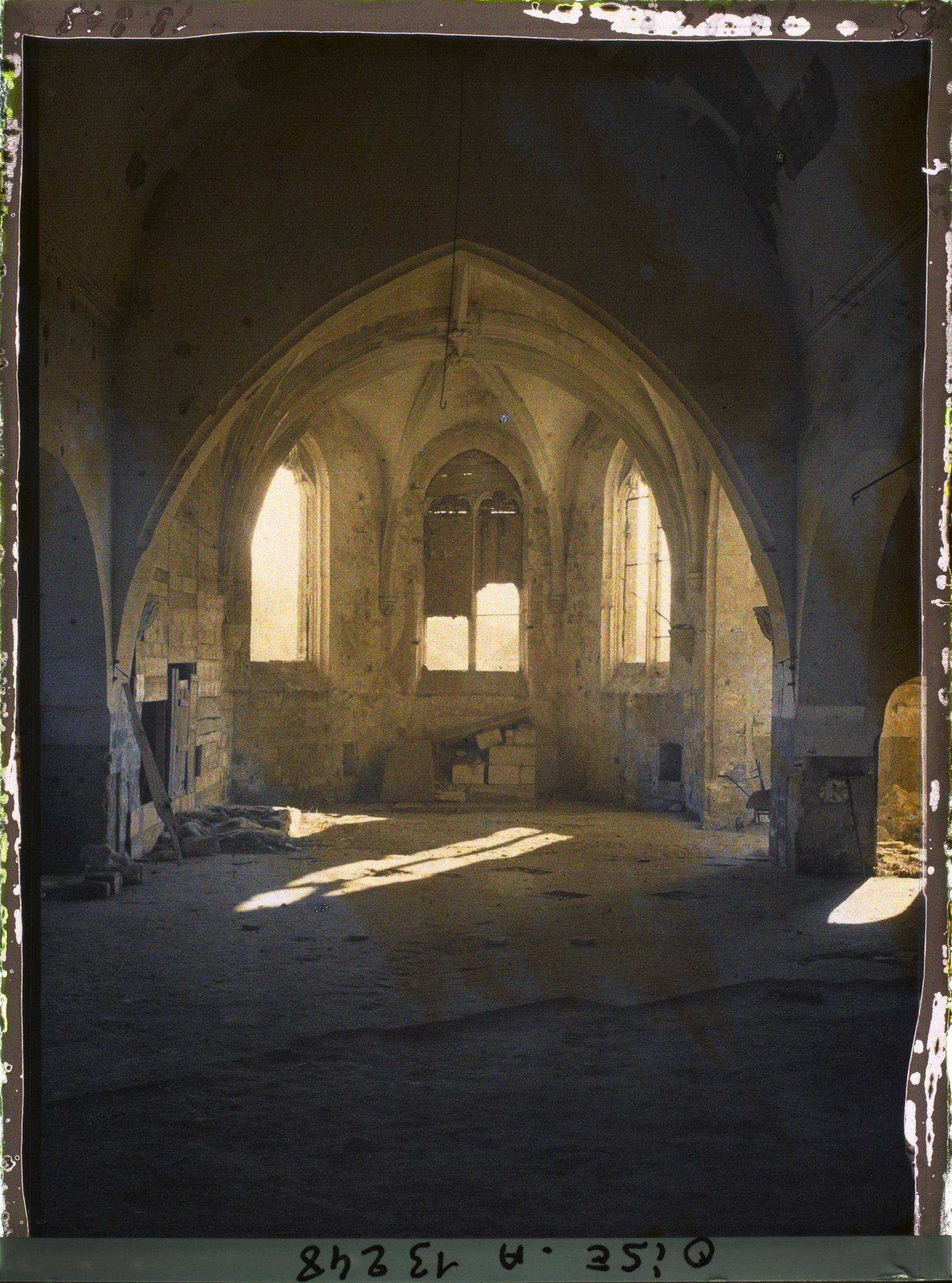 Image représentant France, Dives, Intérieur de l'Eglise