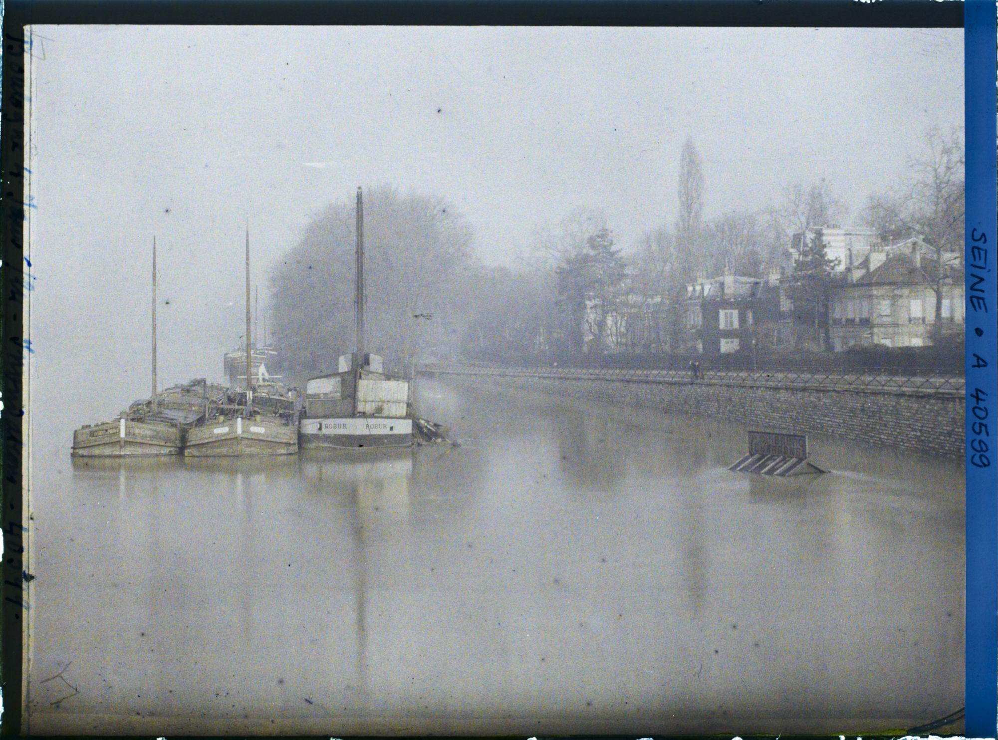 Image représentant Le quai du 4-Septembre inondé