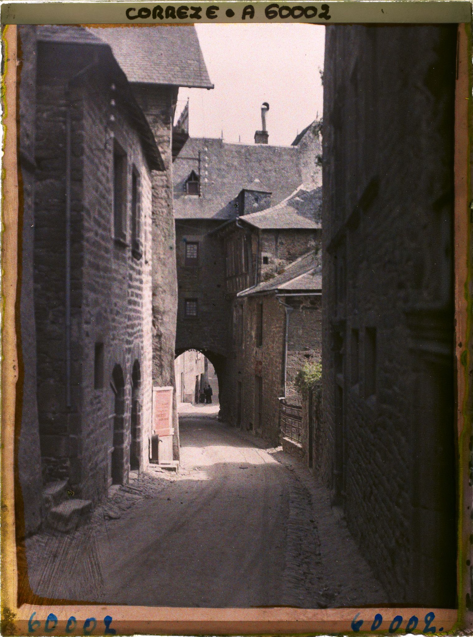 Image représentant La porte Bécharie dite Barachaude vue de la rue Jean Gentet