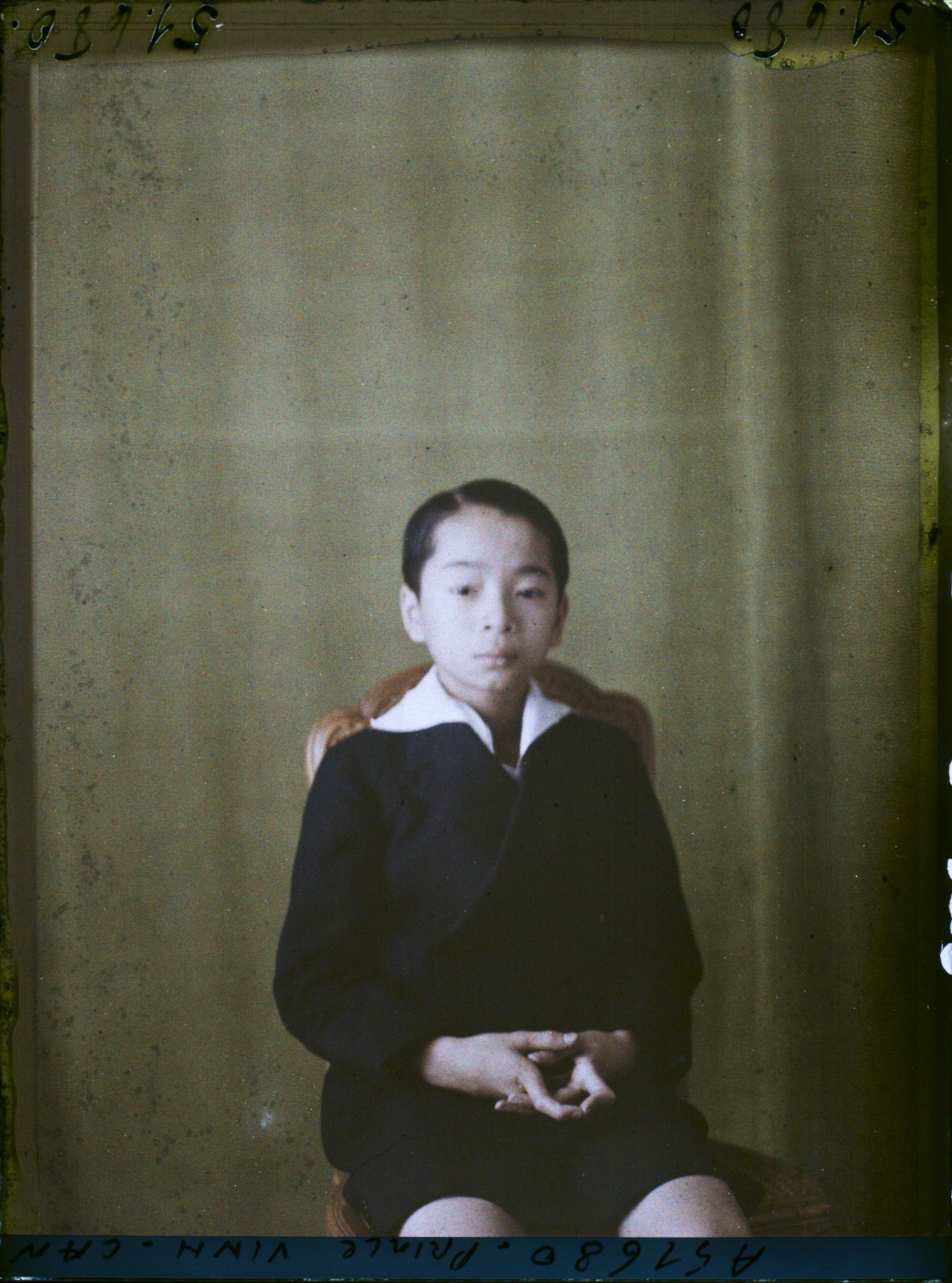 Image représentant Le prince  https://musee-albert-kahn.s-museum.fr/home/NWQ2OTAwYzNmYjZlZTk1ZWQwODJmMjY4L2dlbmVyaWMtbm90aWNlLXRhYi9hdXRob3JpdHkvNjE3YTc5ZjVjZjhiODk2OGIzMzM3ZDIx/5d6900c3fb6ee95ed082f268/generic-notice-tab/authority/617a79ebcf8b8968b33379e3 Vinh Can