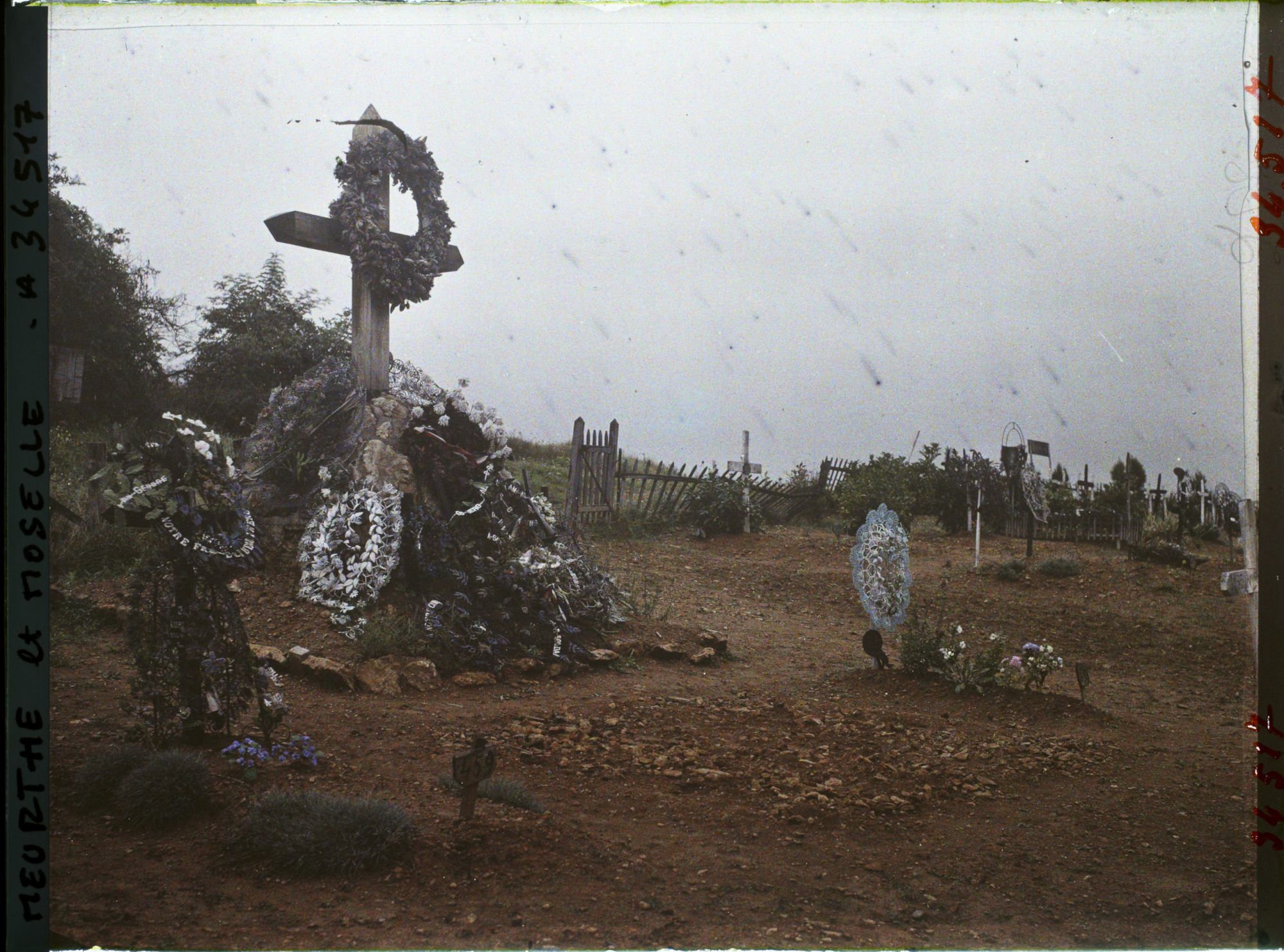 Image représentant France, Bois Le Prêtre, La Grande Croix du Cimetière du Pétant
