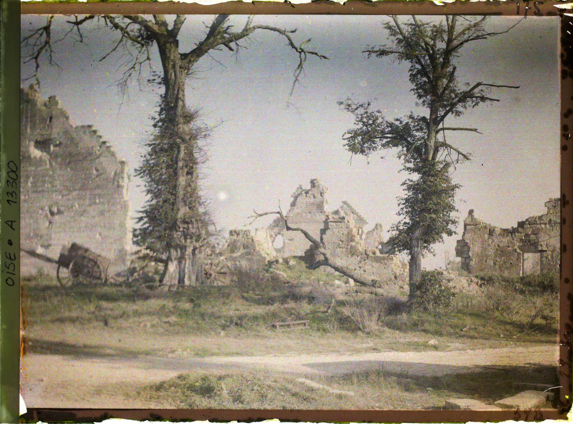 Image représentant France, La ferme des Loges Coté des Français