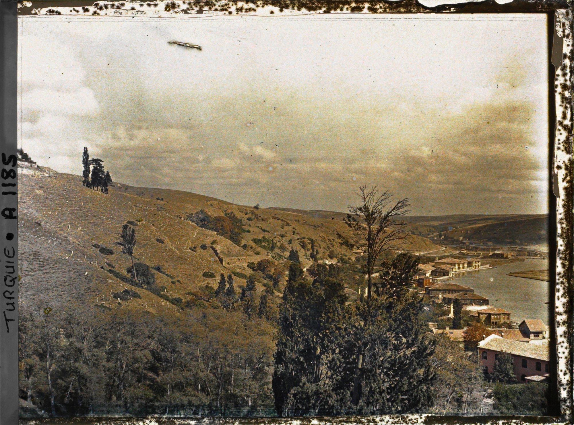 Image représentant La colline de l'Okmeydani au-dessus de la Corne d'Or