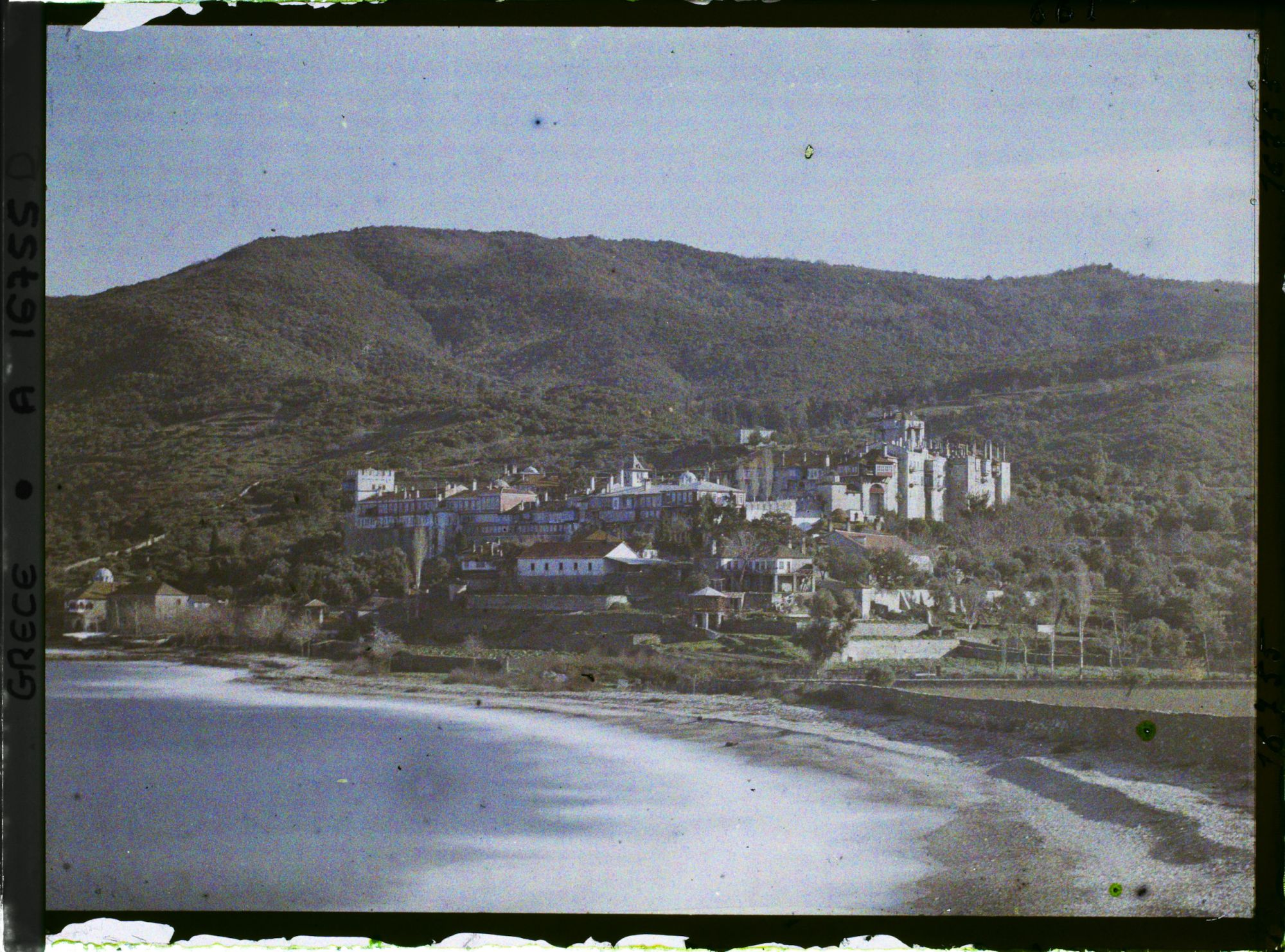 Image représentant Mont Athos, Vatopédi, Le Monastère vu de la mer