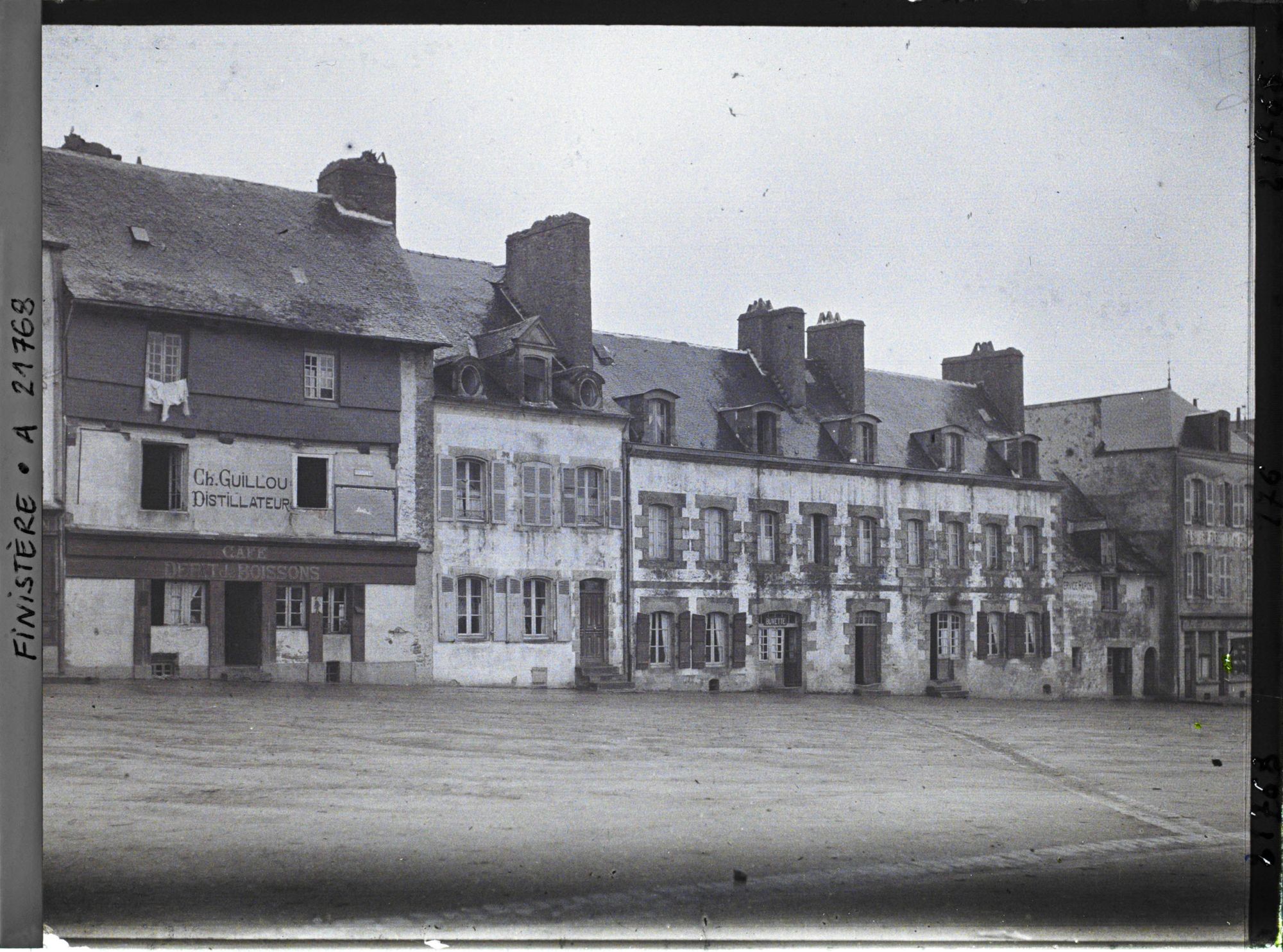 Image représentant La place Saint-Michel