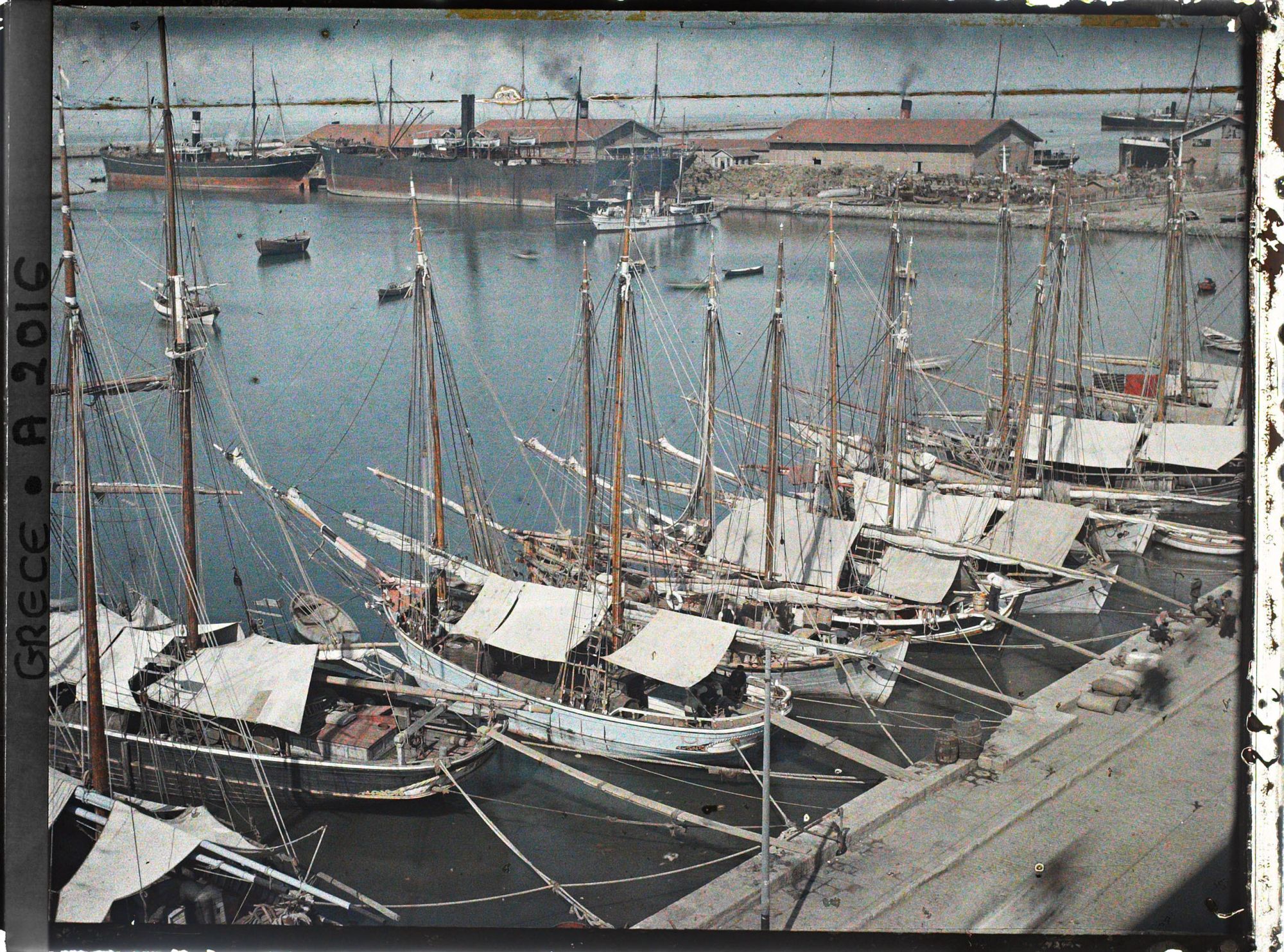 Image représentant Dans le port de Thessalonique