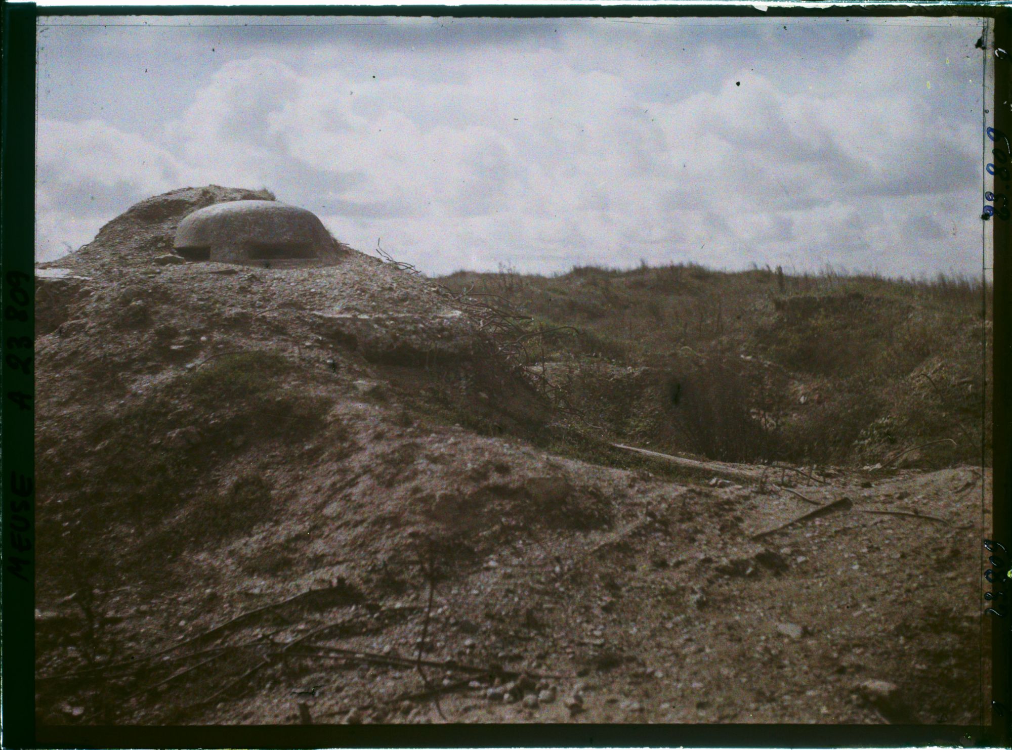 Image représentant France, Verdun, Fort de Douamont Poste d'observation sur le fort
