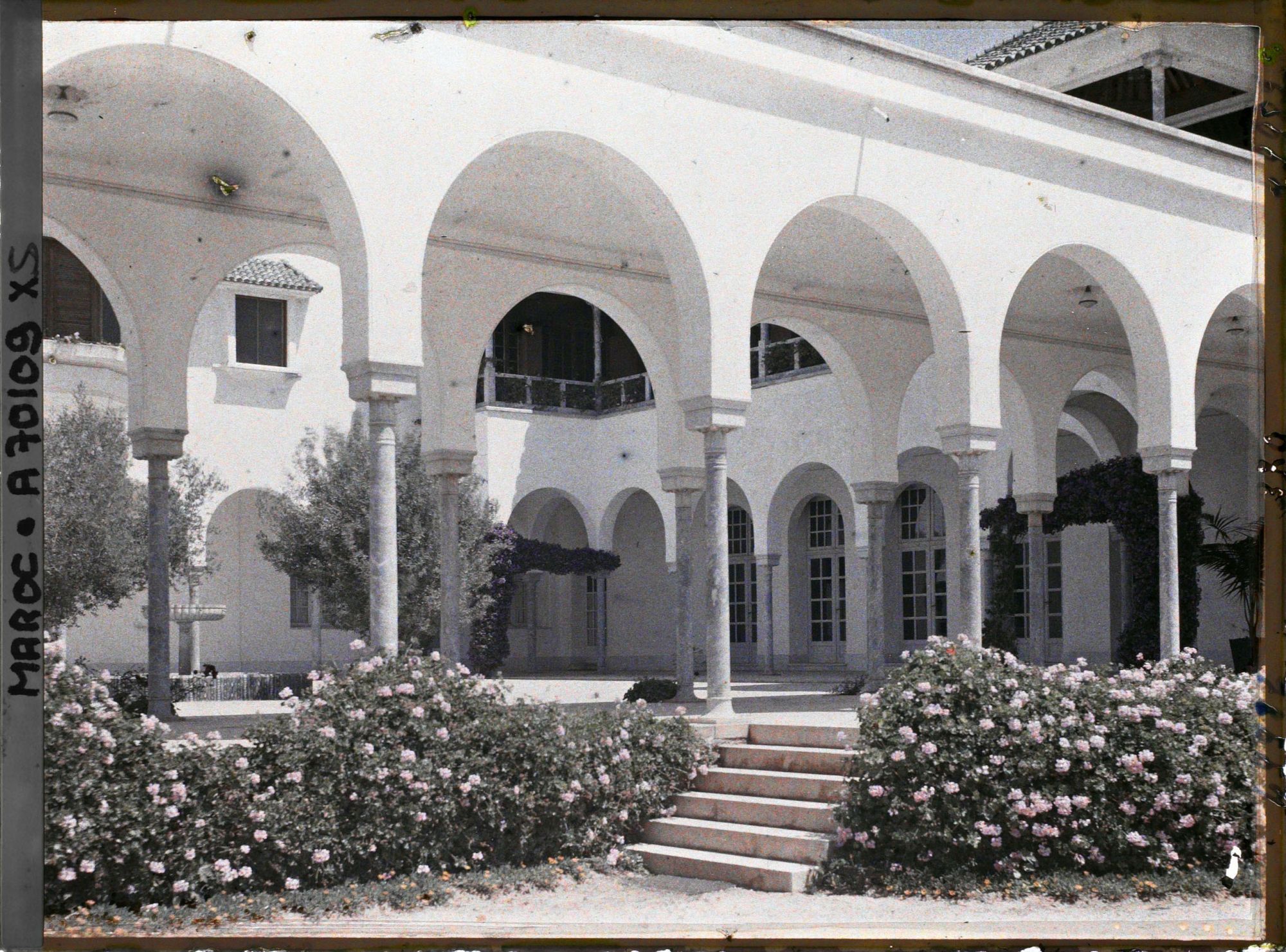 Image représentant Patio de la résidence, vu de l'extérieur