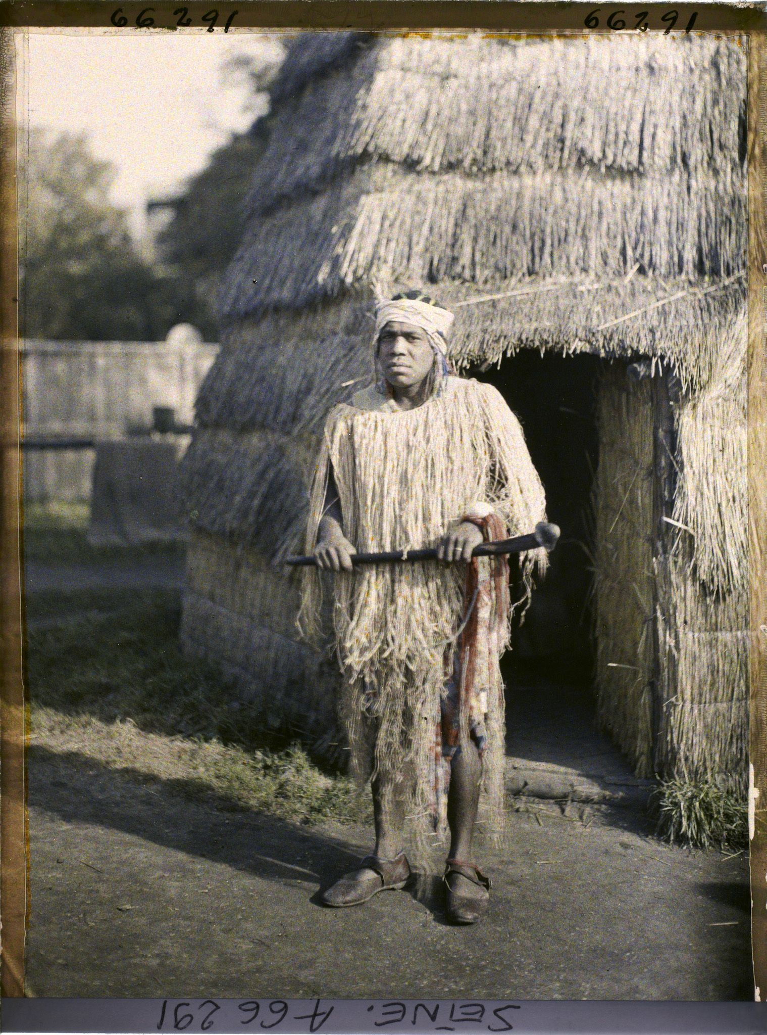 Image représentant L'Exposition Coloniale Internationale de 1931, un homme kanak