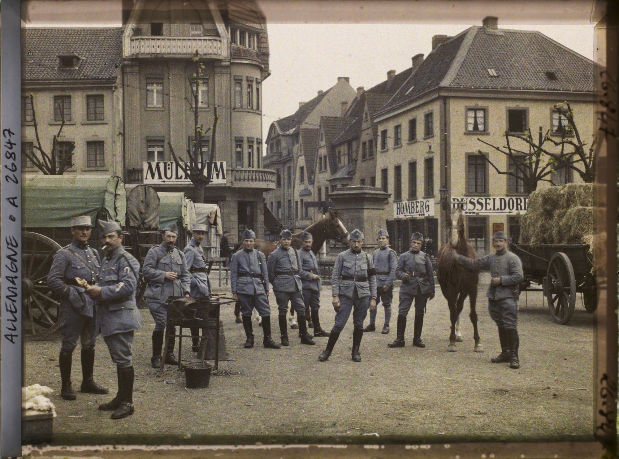 Image représentant Train régimentaire campant sur la grande place de Ratingen