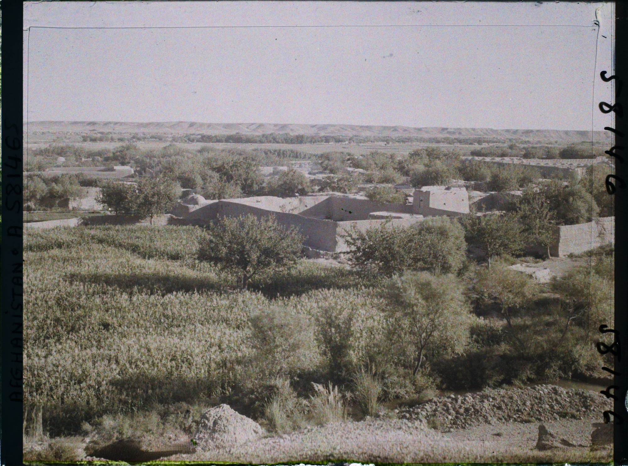 Image représentant Afghanistan, Ghizichk, Le Village et la vallée de l'Hilmend