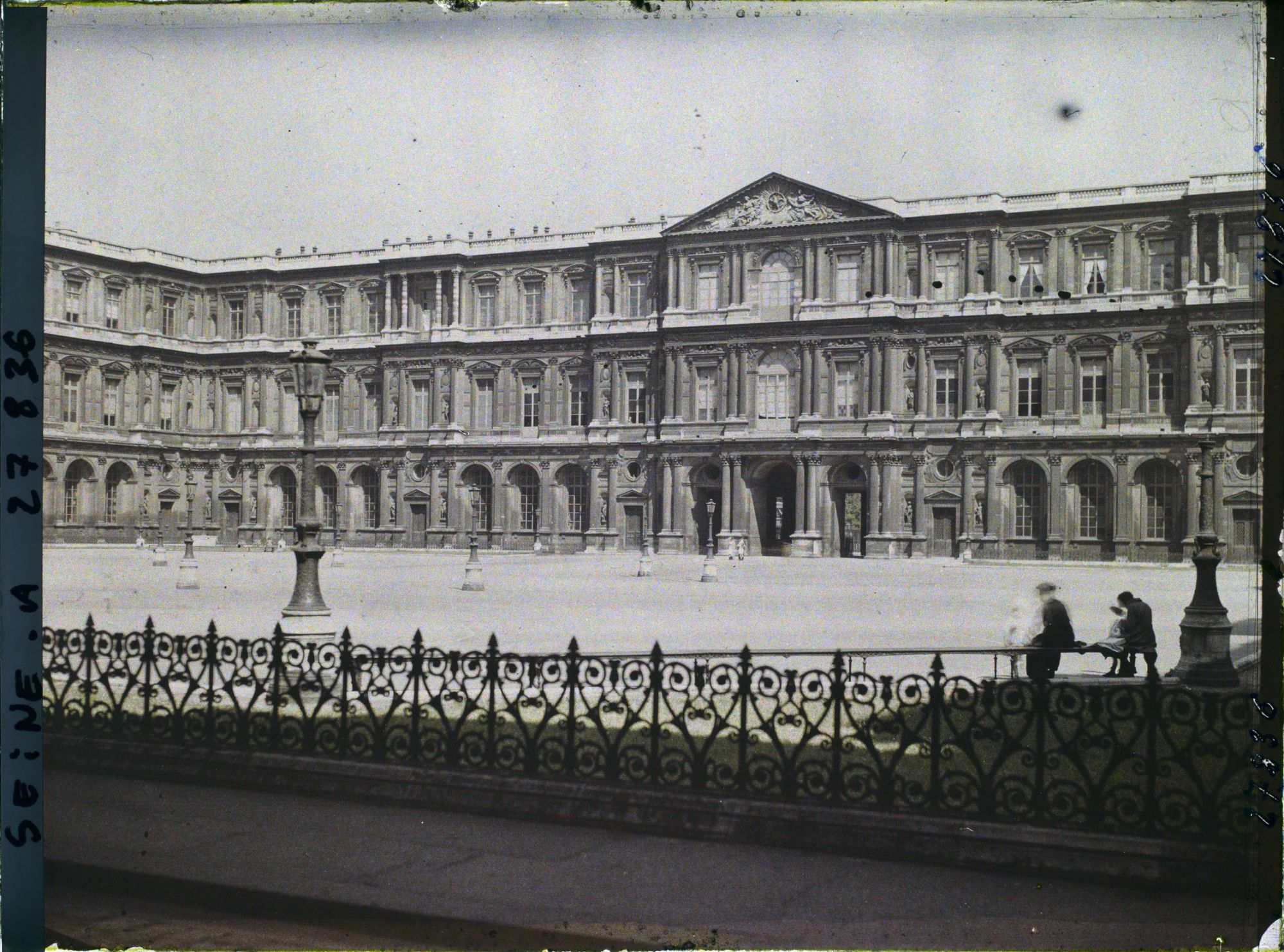 Image représentant La Cour Carrée du Louvre