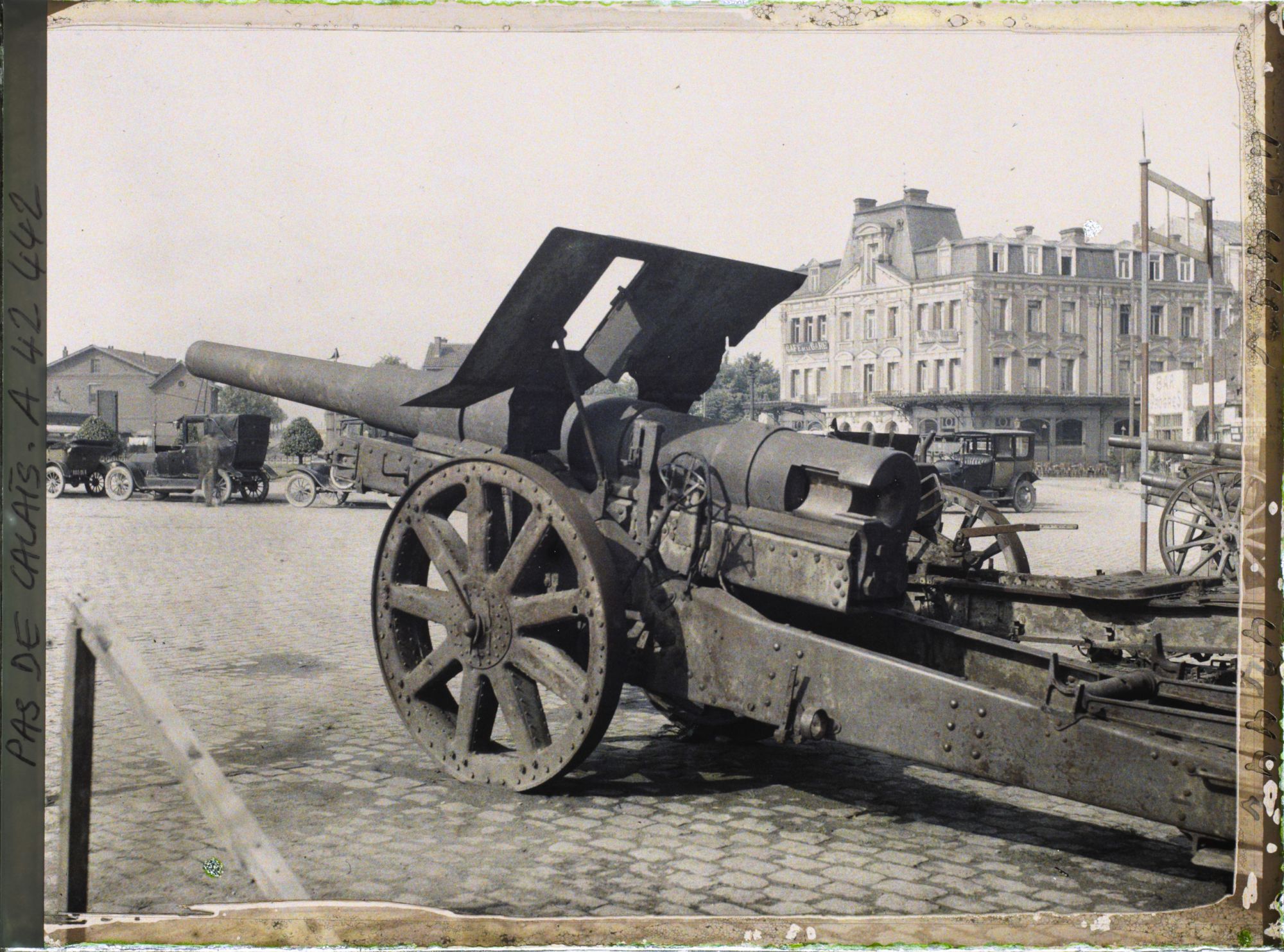 Image représentant France, Arras, Un Coin de la Place de la Gare