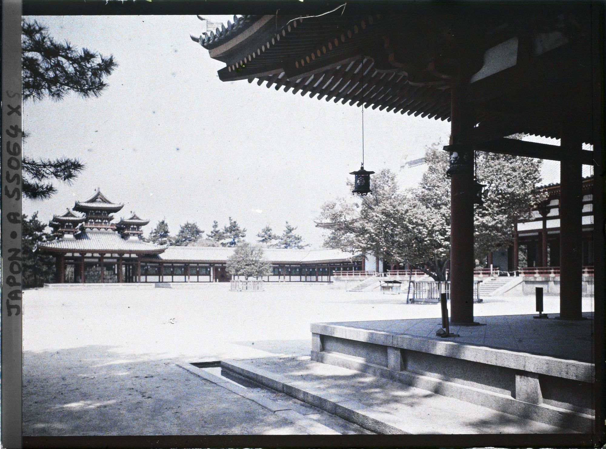 Image représentant Sanctuaire Heian-jinjû : le " nantei "