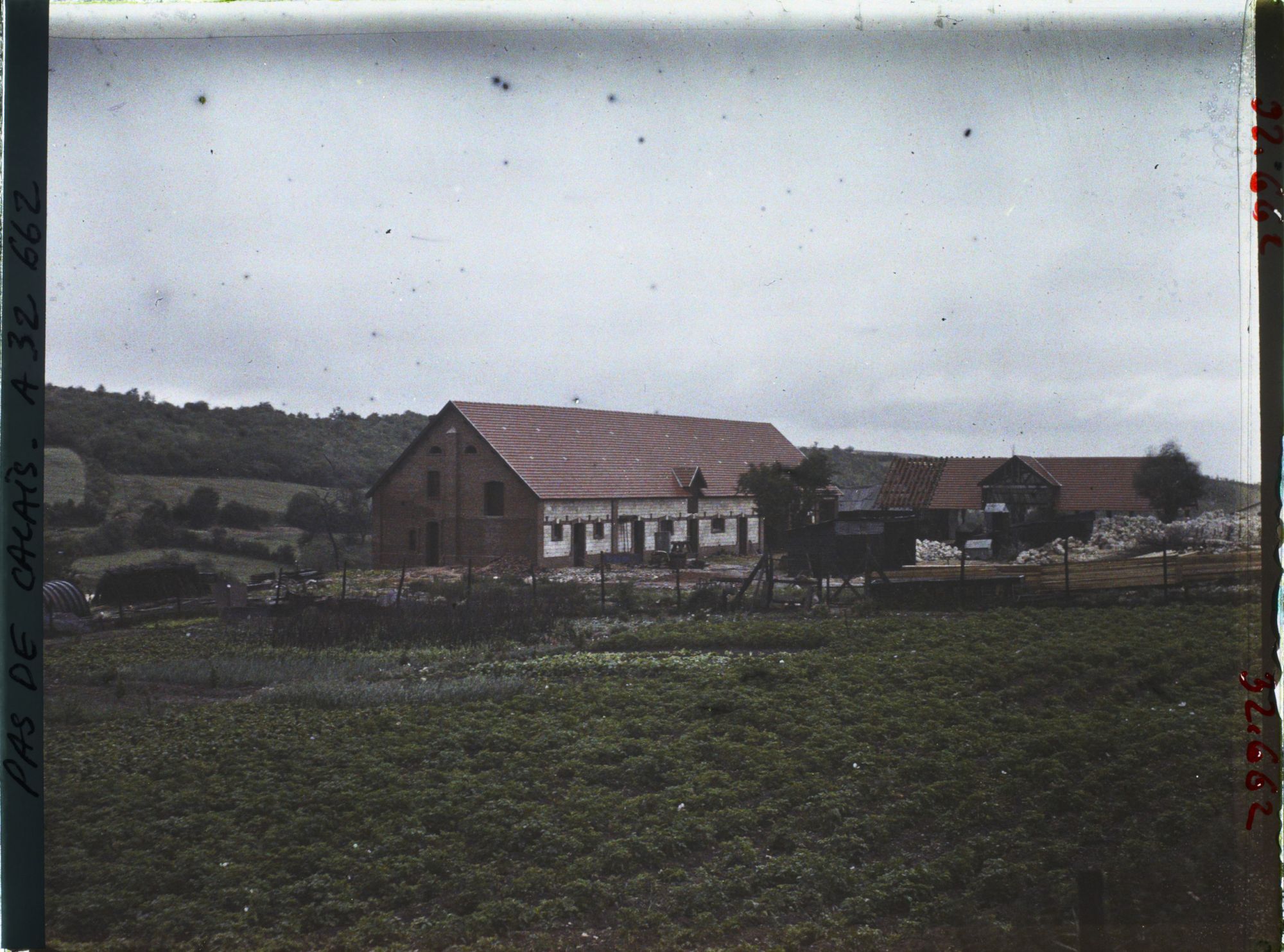 Image représentant France, Carency, Ferme et bois de Carency