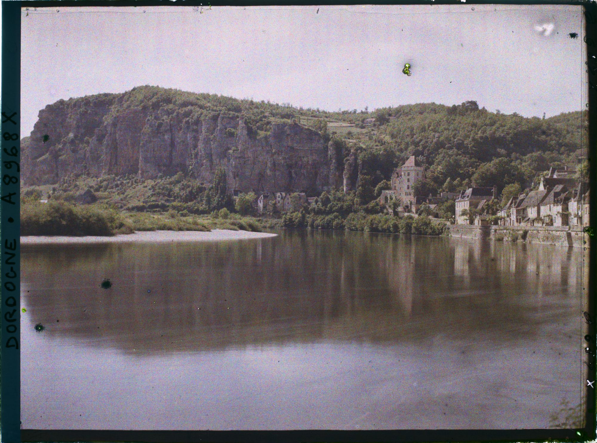Image représentant France, Domme, 2 vues qui se suivent