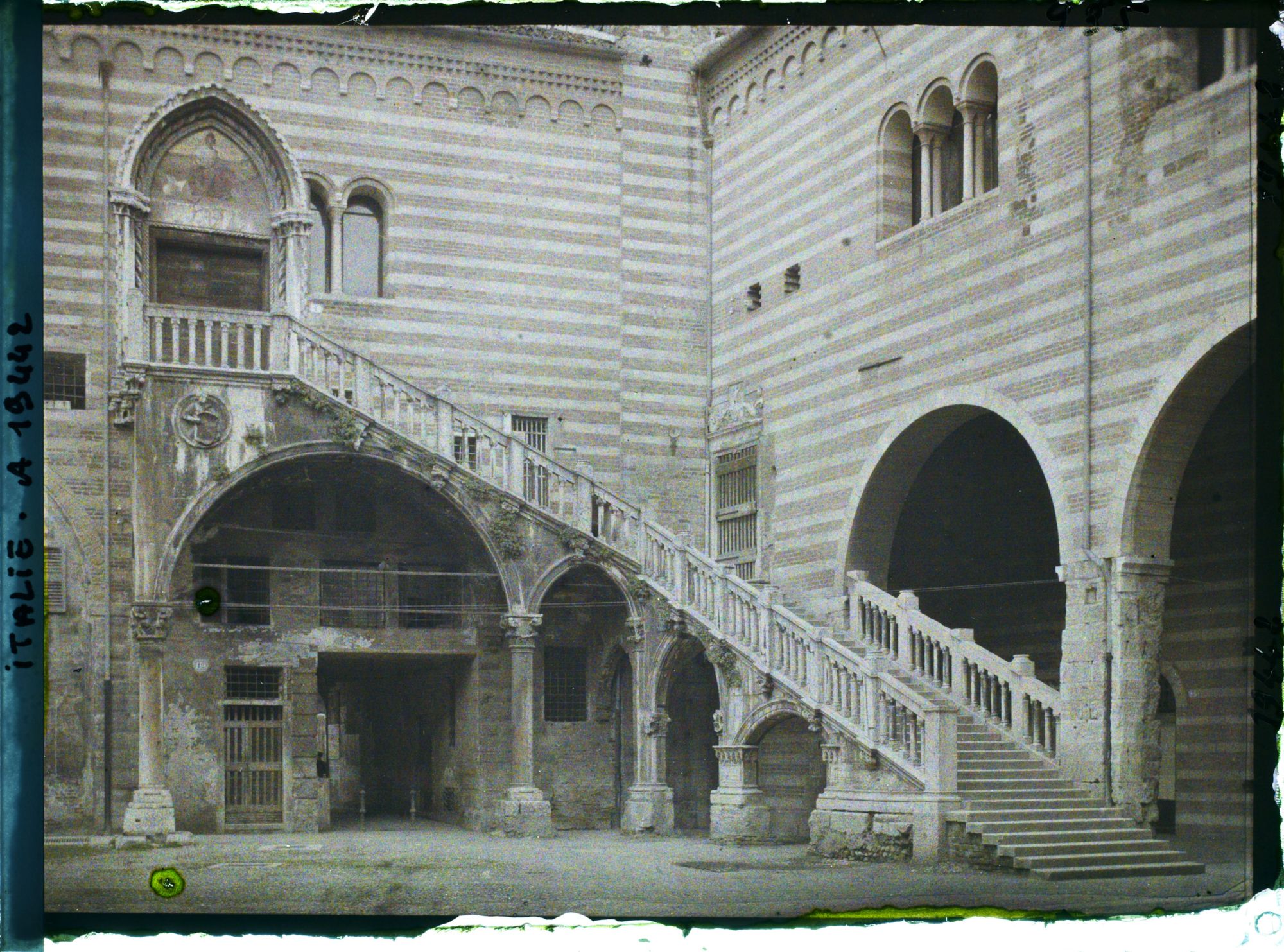 Image représentant Cour du palazzo della ragione