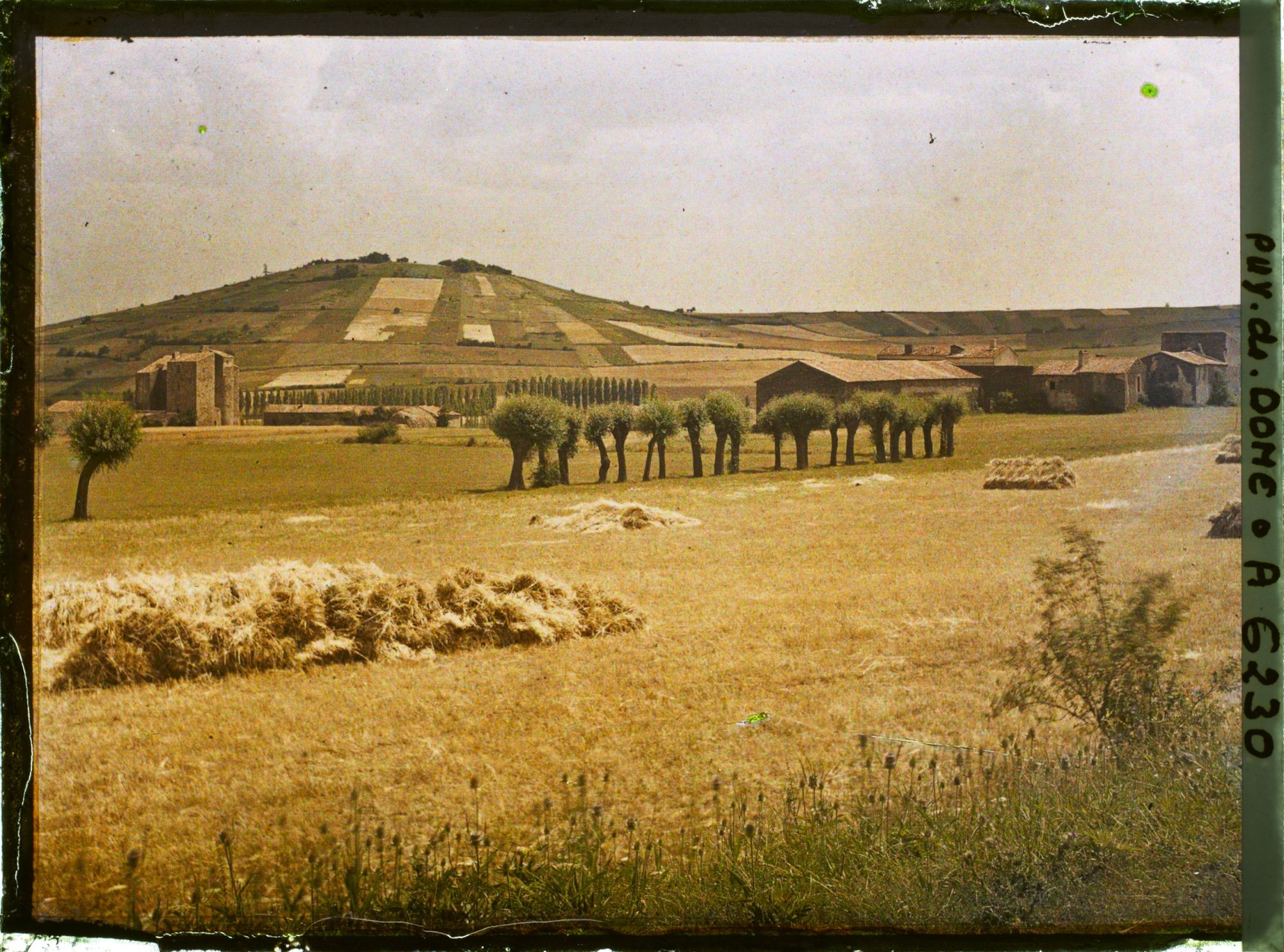 Image représentant France, Route d'Issoire à St Germain