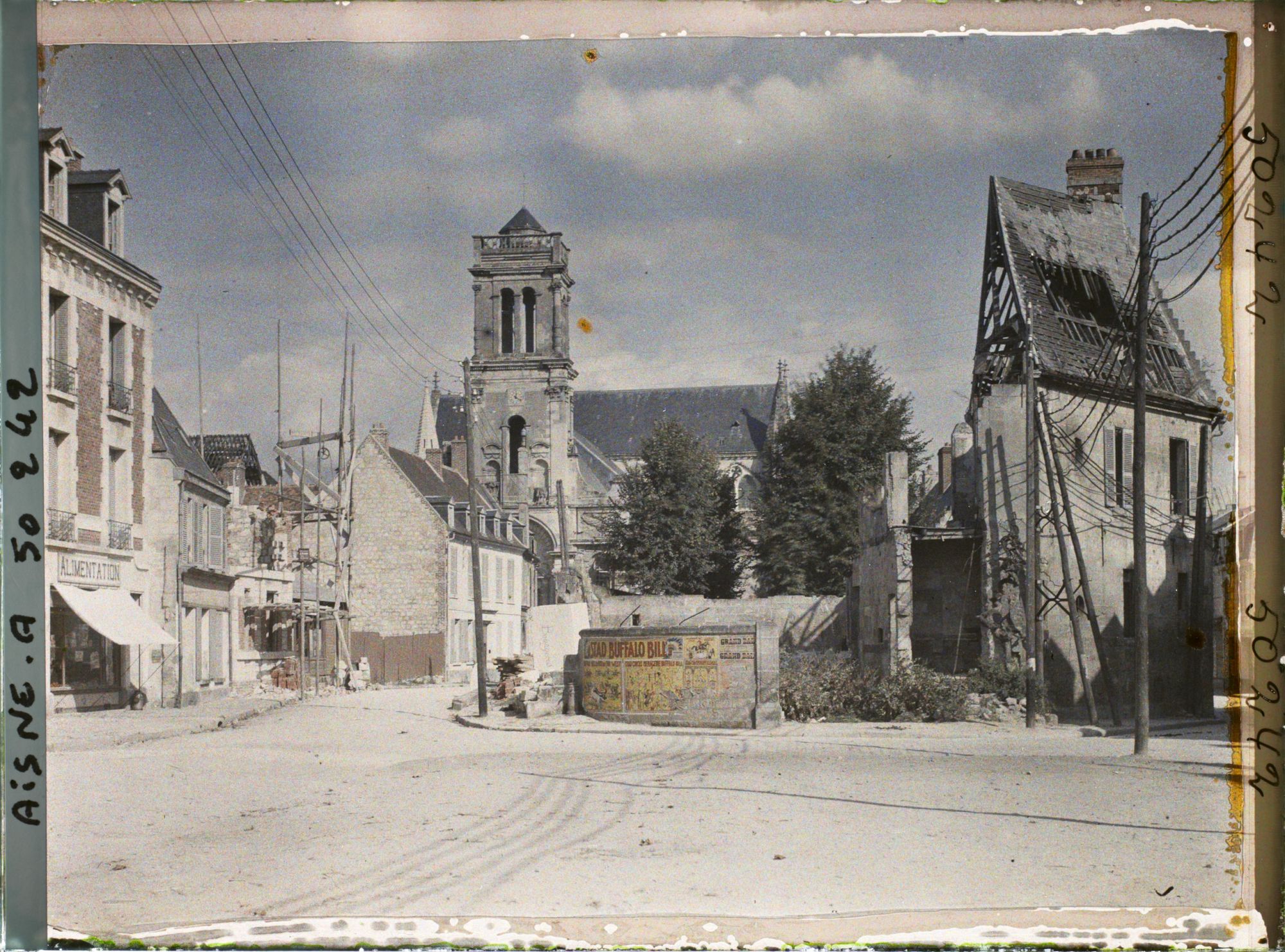 Image représentant France, Soissons, Une vue vers l'Eglise St Léger