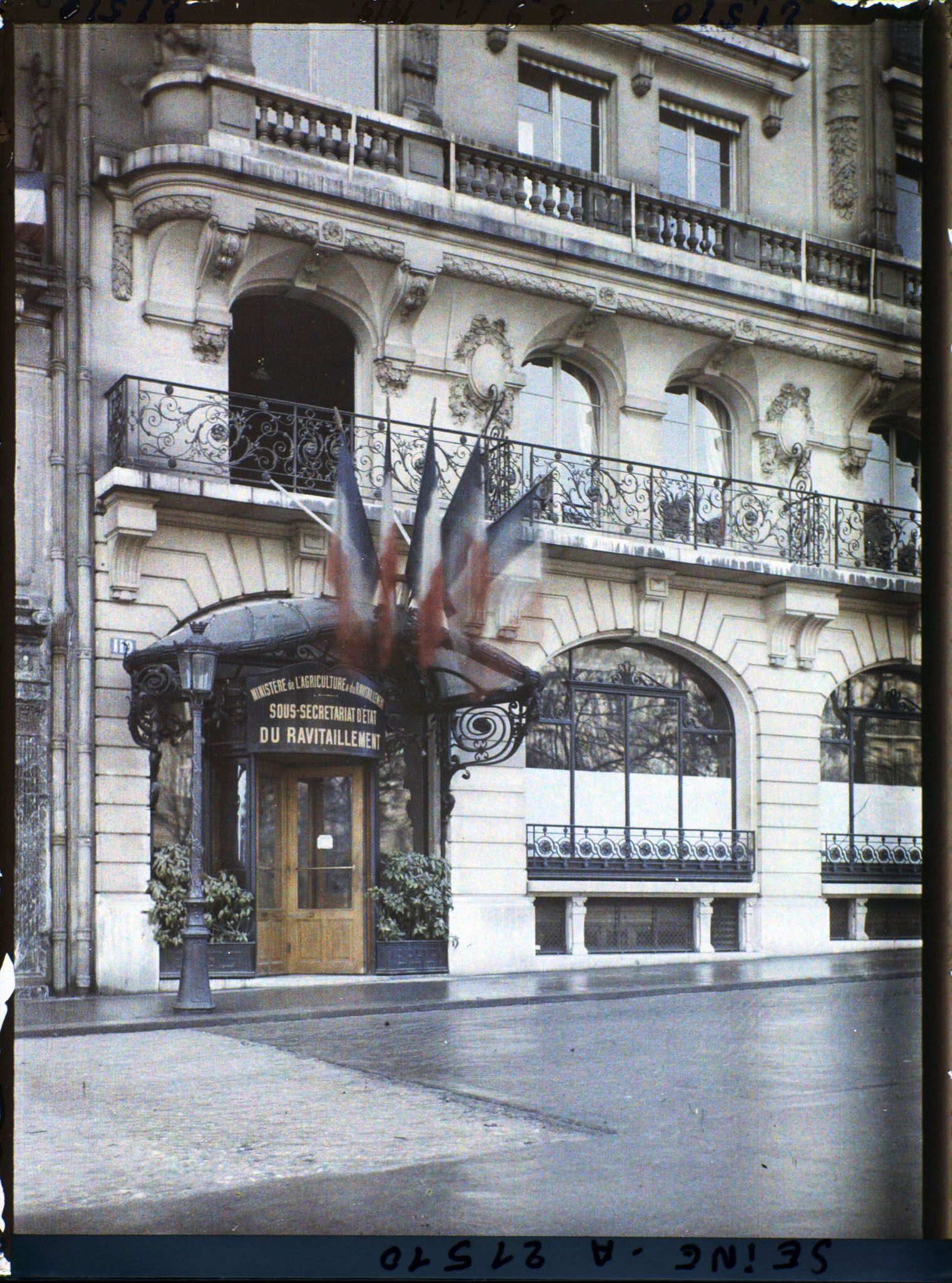 Image représentant Le ministère de l'agriculture et du ravitaillement au 119-121 avenue des Champs-Elysées (hôtel Carlton)