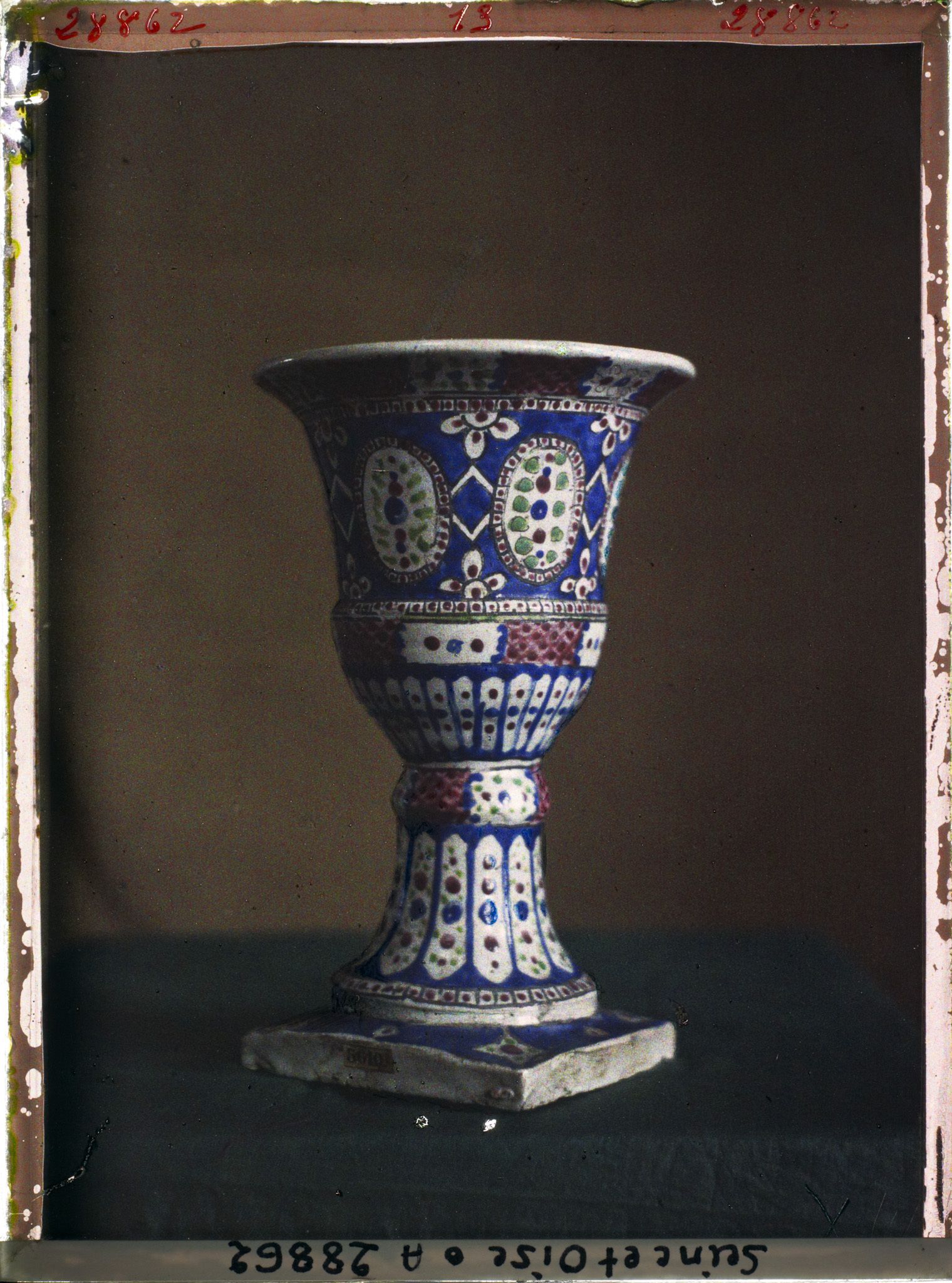 Image représentant Vase en céramique des collections du musée de Sèvres