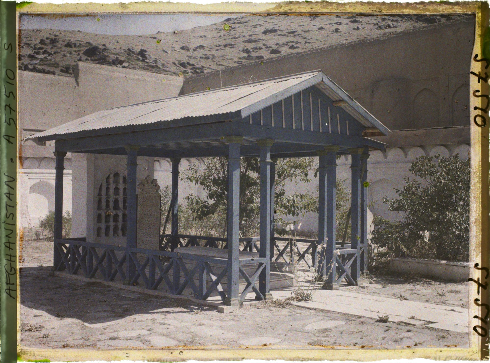 Image représentant Bagh-i-Babour (Jardins de Babour). Le tombeau de l'Empereur Babour