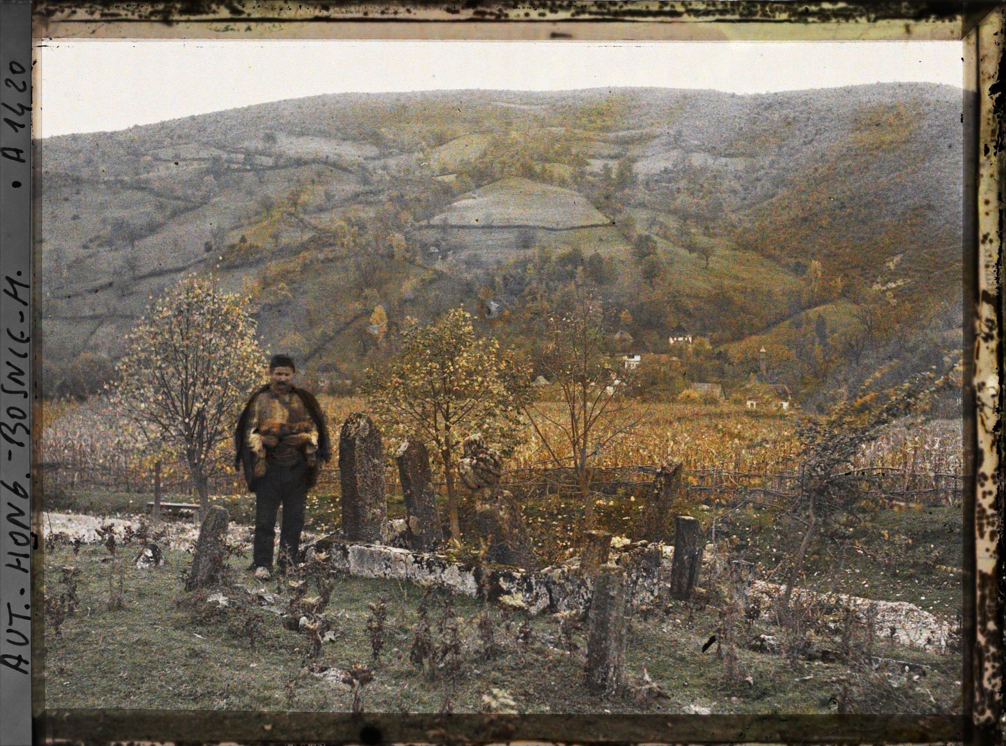 Image représentant Le cimetière Turc et l'homme aux poules