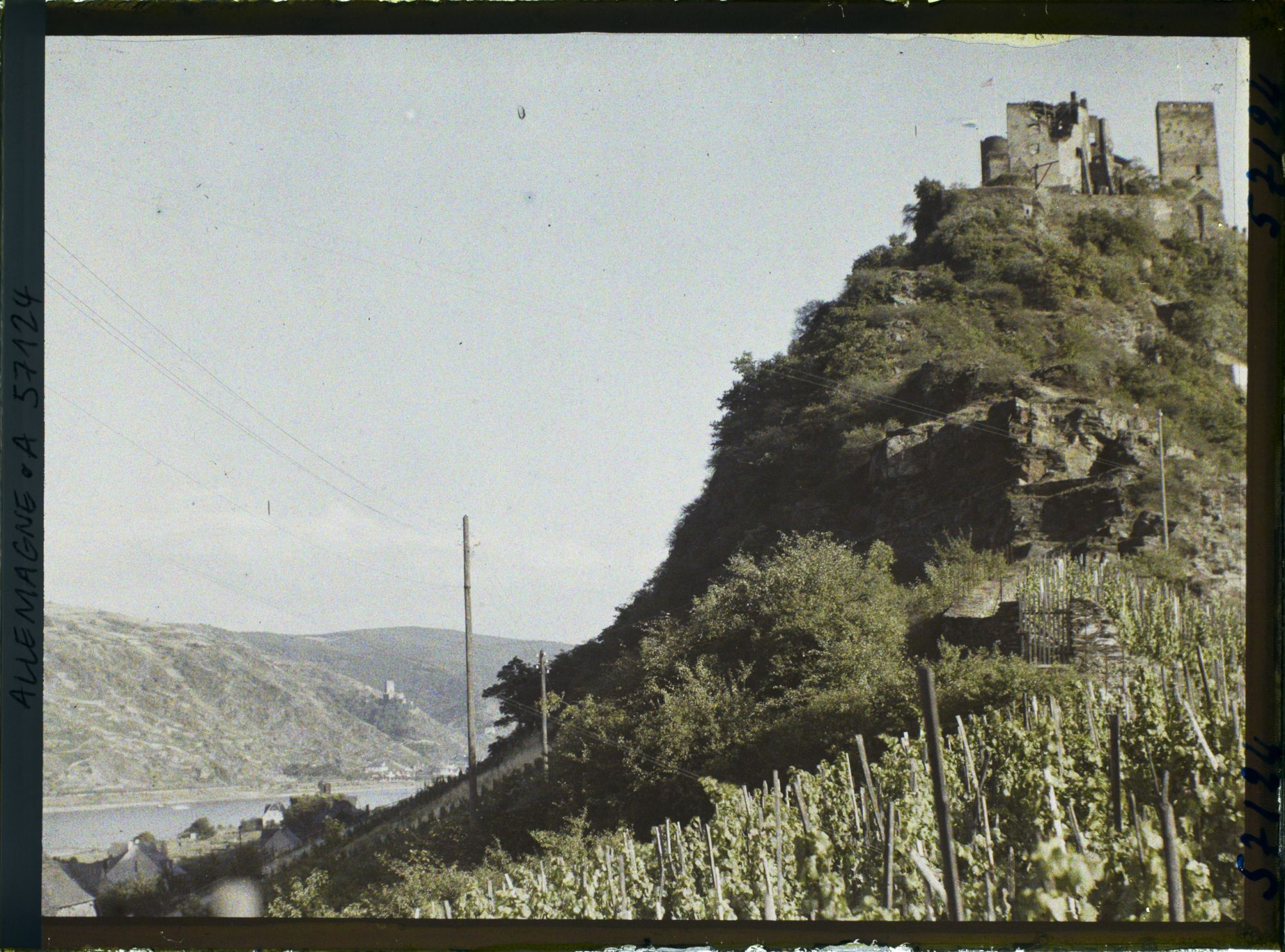 Image représentant Bords du Rhin, Oberwesel, Oberwesel Le Château