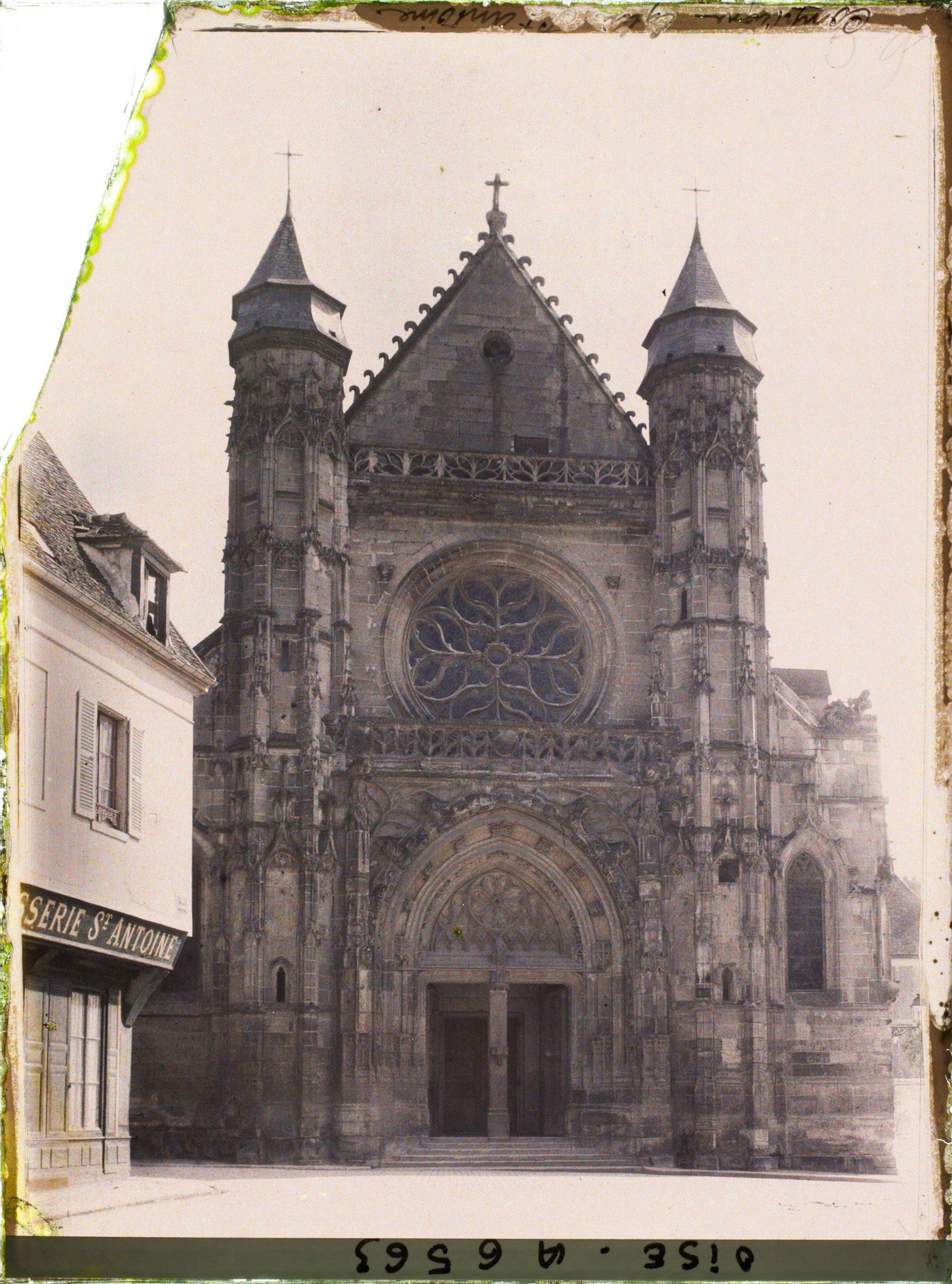 Image représentant France, Campiègne, Eglise St Antoine