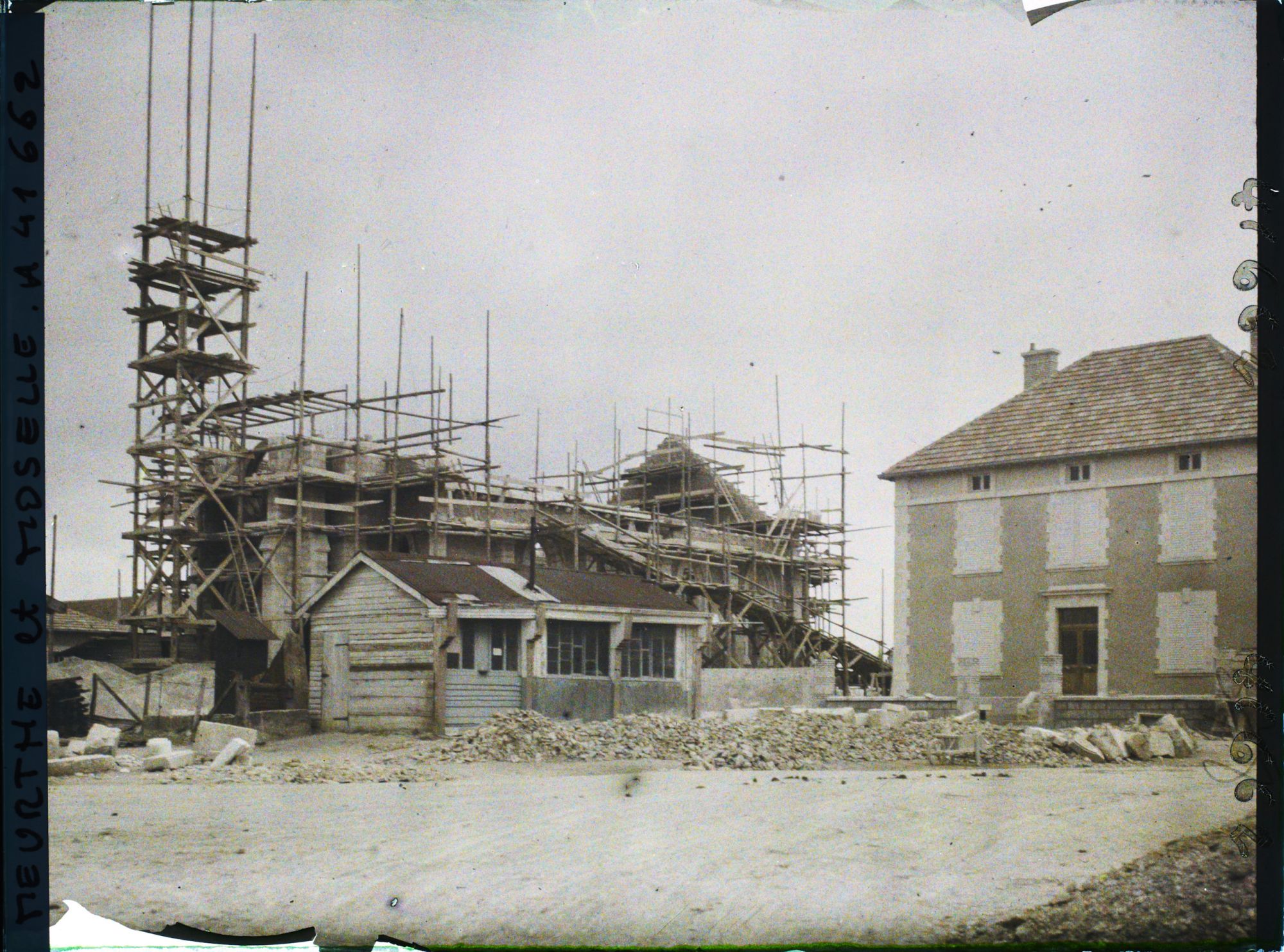 Image représentant France, Flirey, La nouvelle Eglise en reconstruction