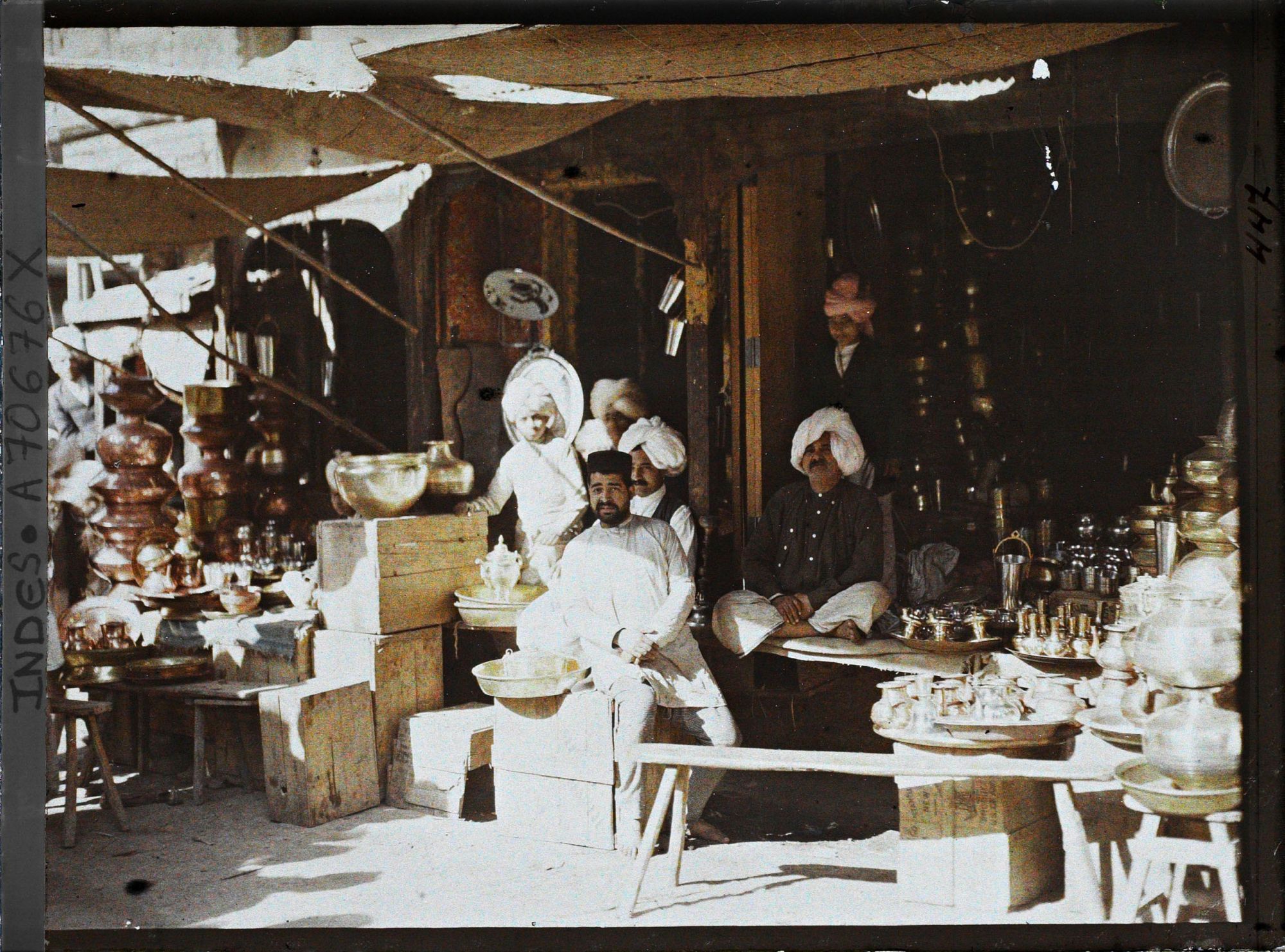 Image représentant Magasin de vases en cuivre