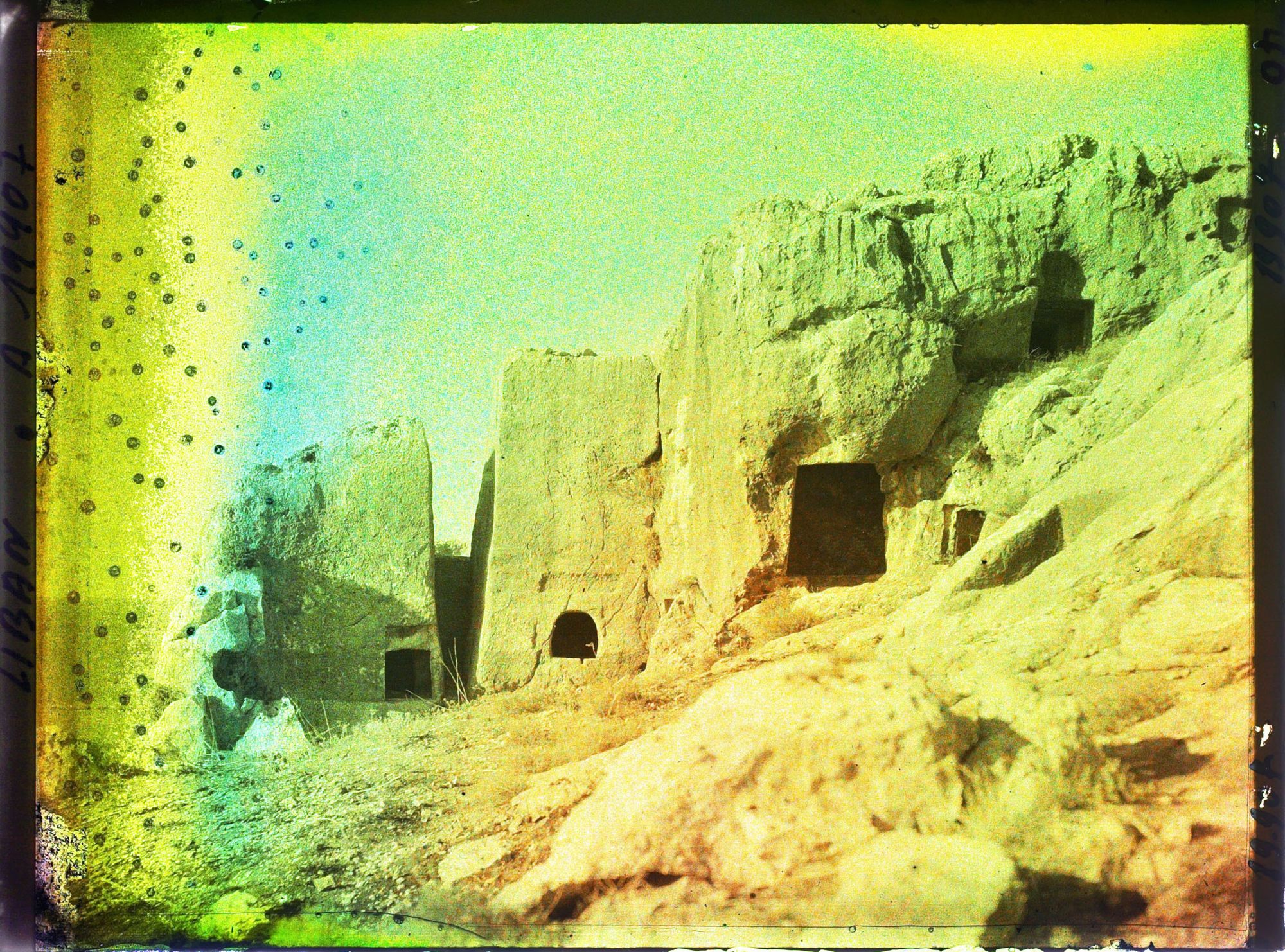 Image représentant Grottes sépulcrales de la Nécropole